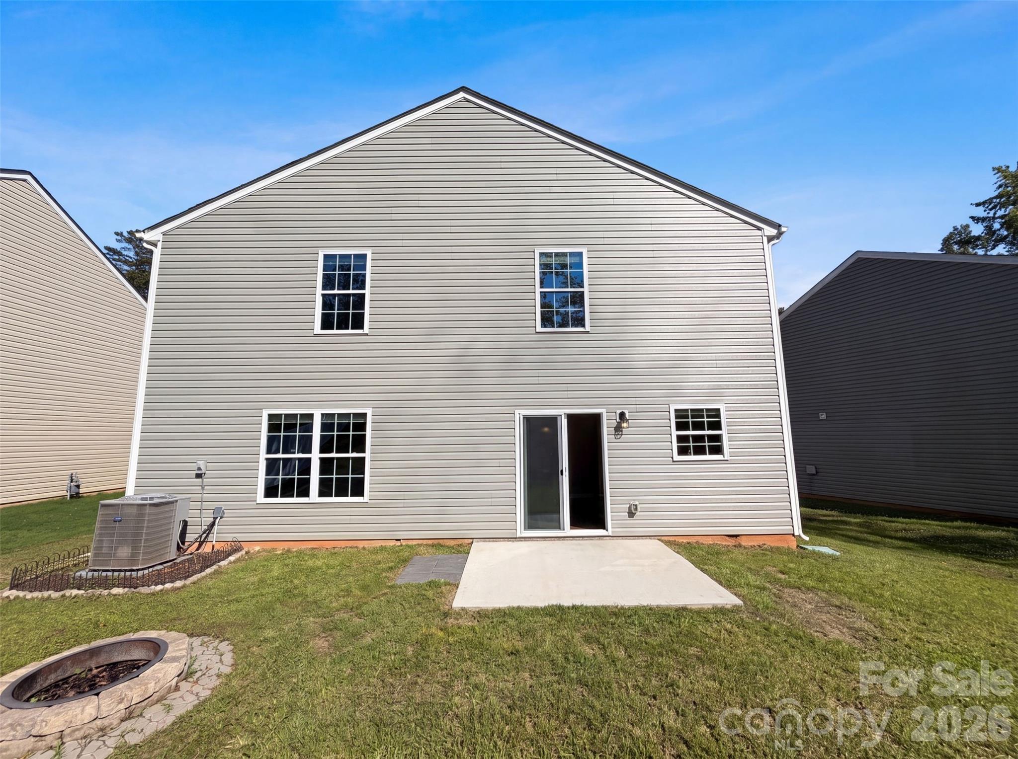 2014 Tarzi Lane Property Photo 5
