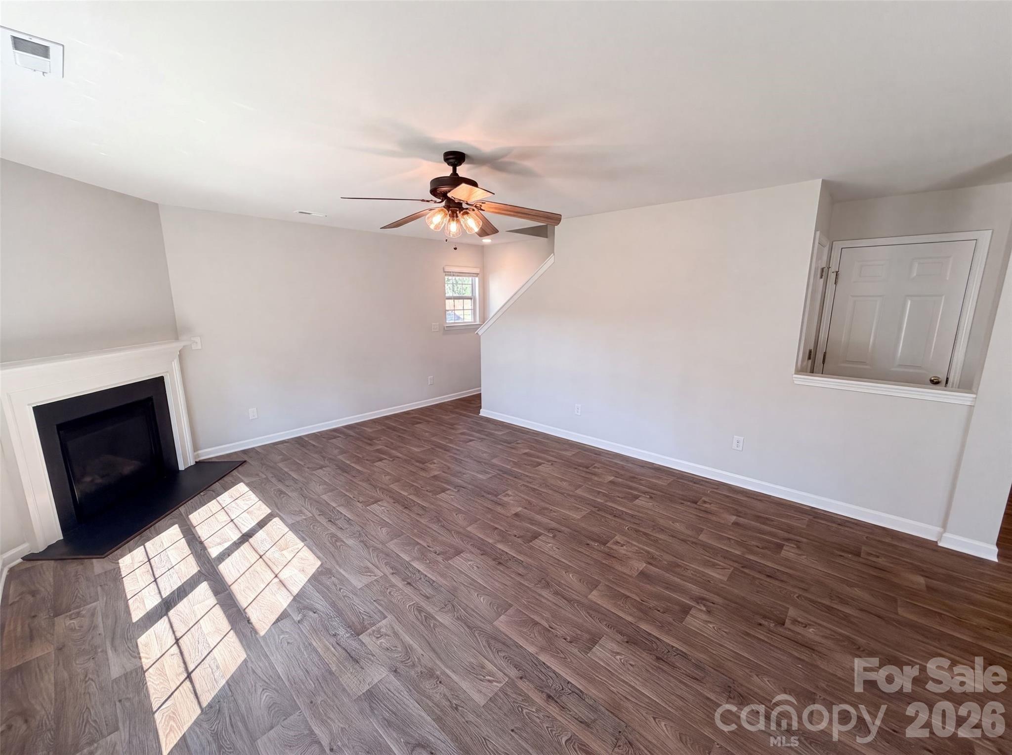 2014 Tarzi Lane Property Photo 13