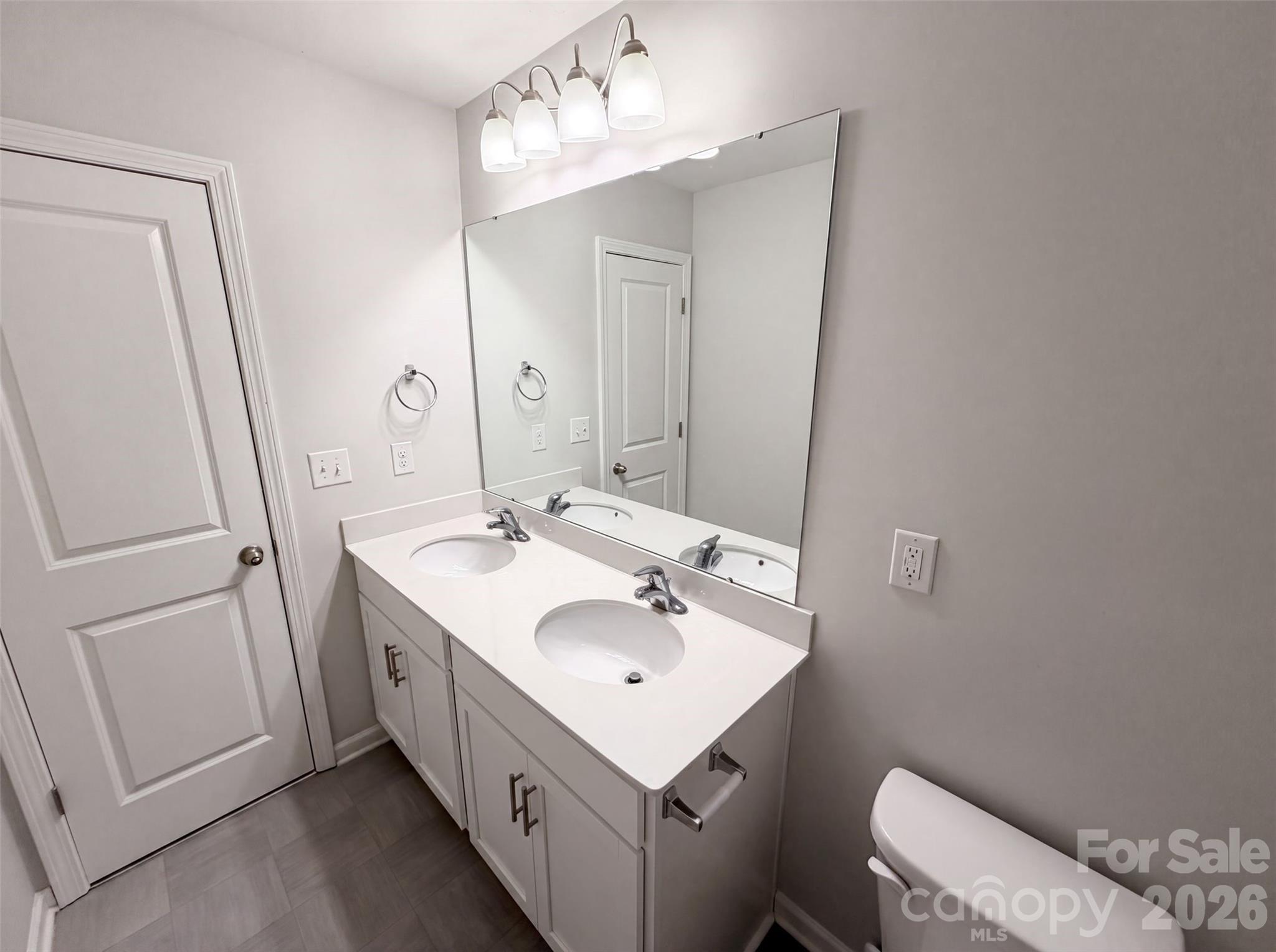 2014 Tarzi Lane Property Photo 23