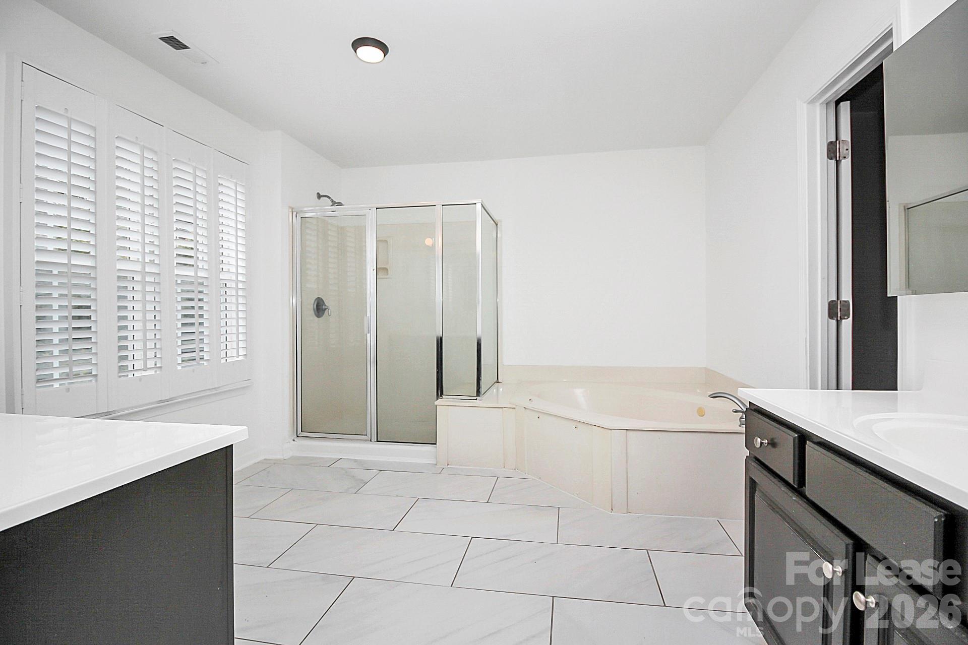 3415 Fallowbrook Forest Drive Property Photo 14