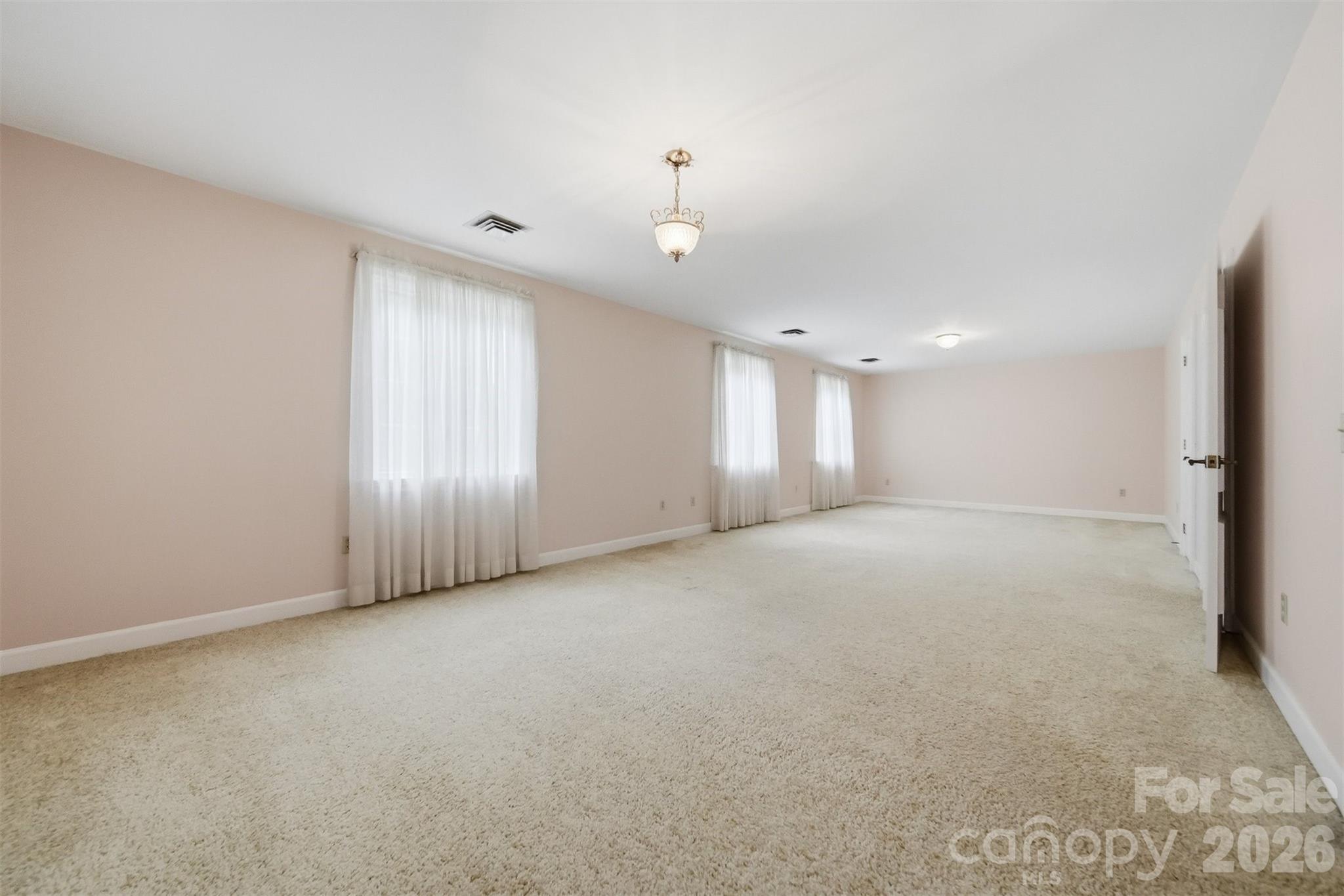 2373 Wilkesboro Boulevard Property Photo 29