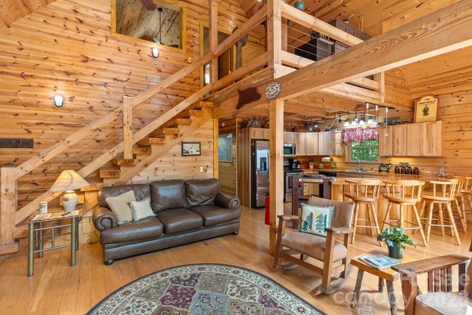 4435 Flat Mountain Road Property Photo 10