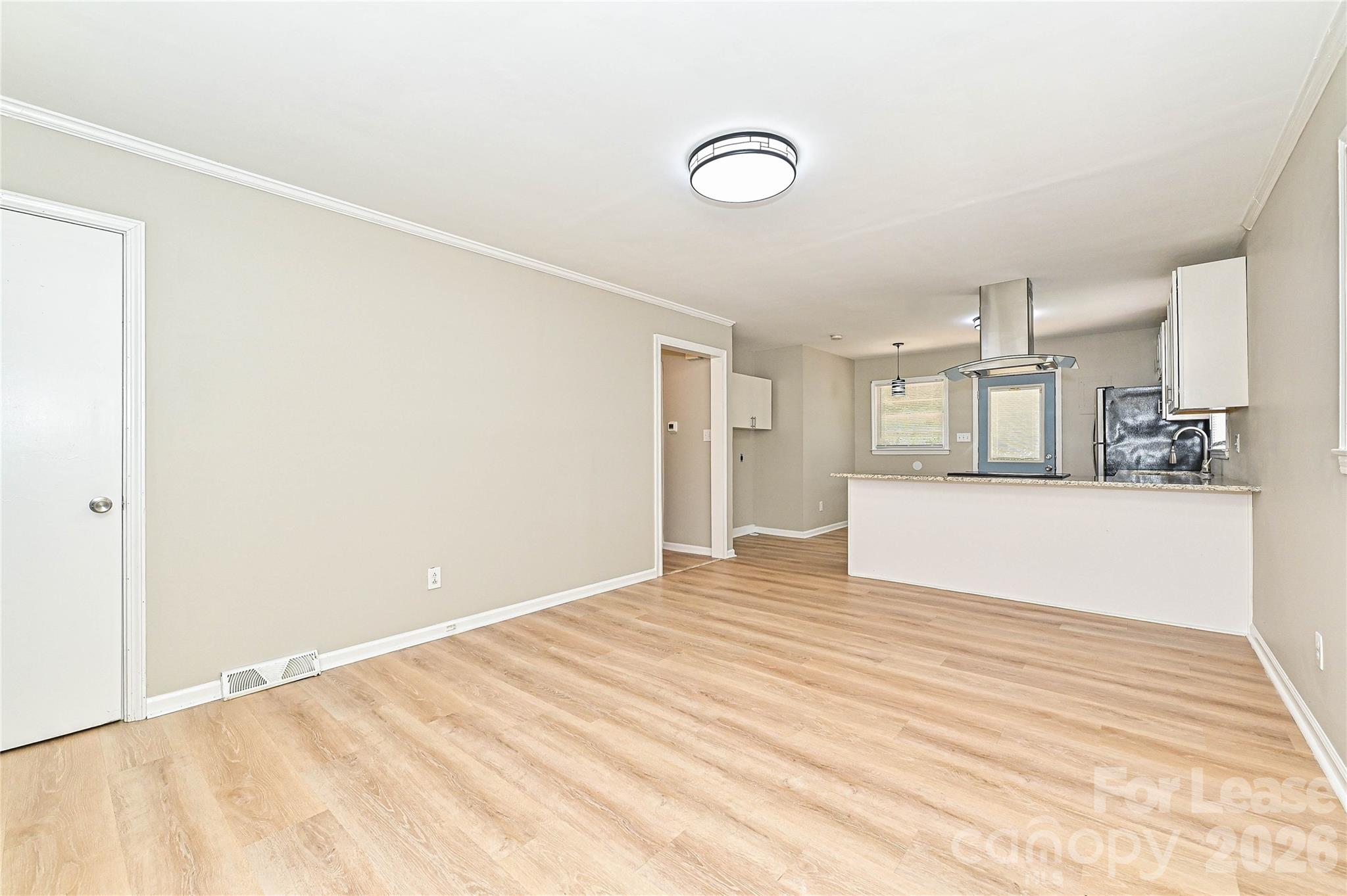 321 Hamilton Drive Property Photo 4
