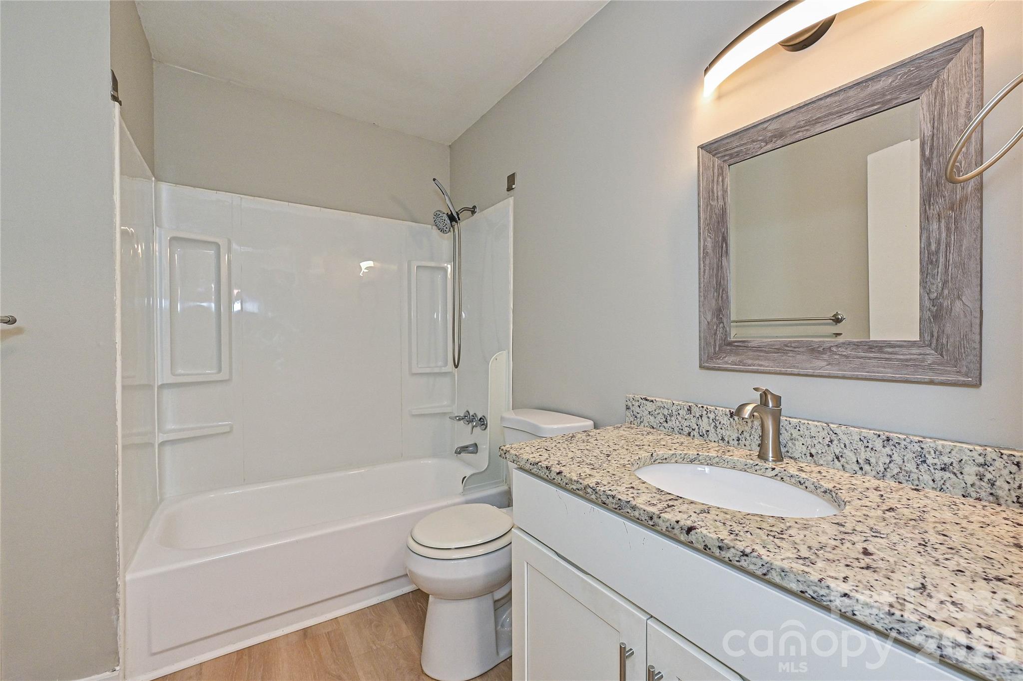 321 Hamilton Drive Property Photo 14