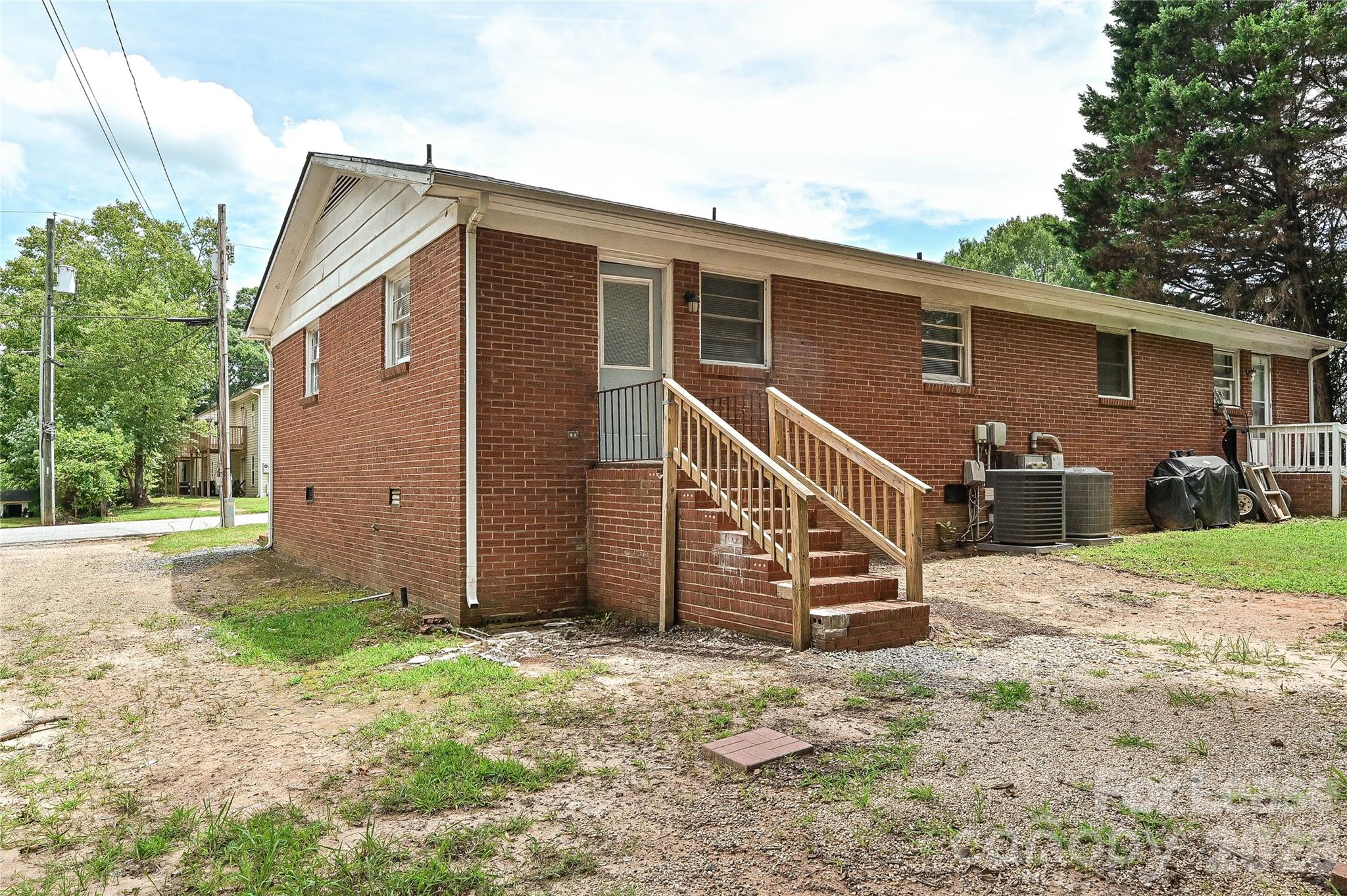 321 Hamilton Drive Property Photo 17