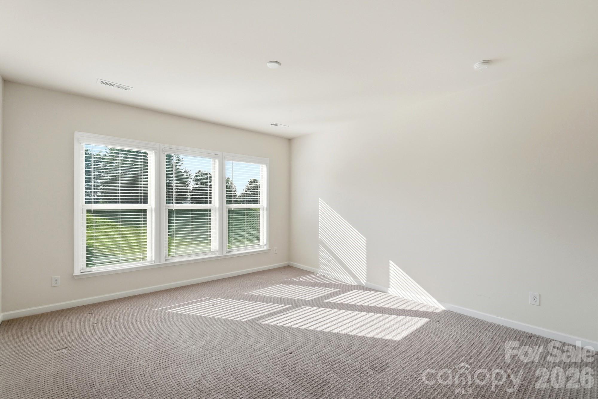 1620 Red Leaf Drive Property Photo 23