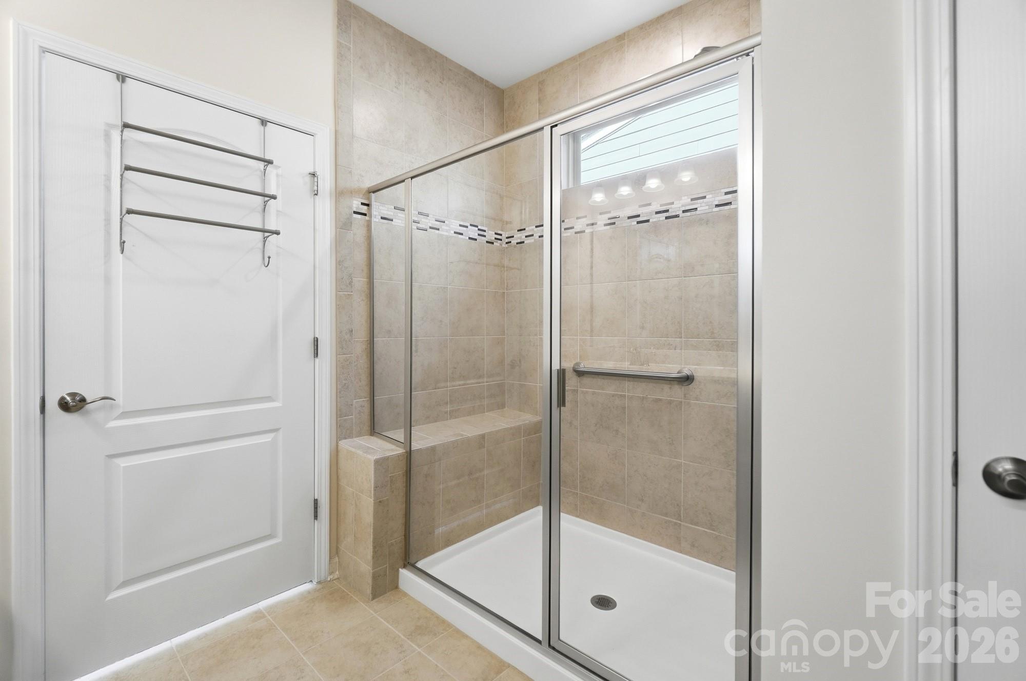 1620 Red Leaf Drive Property Photo 28