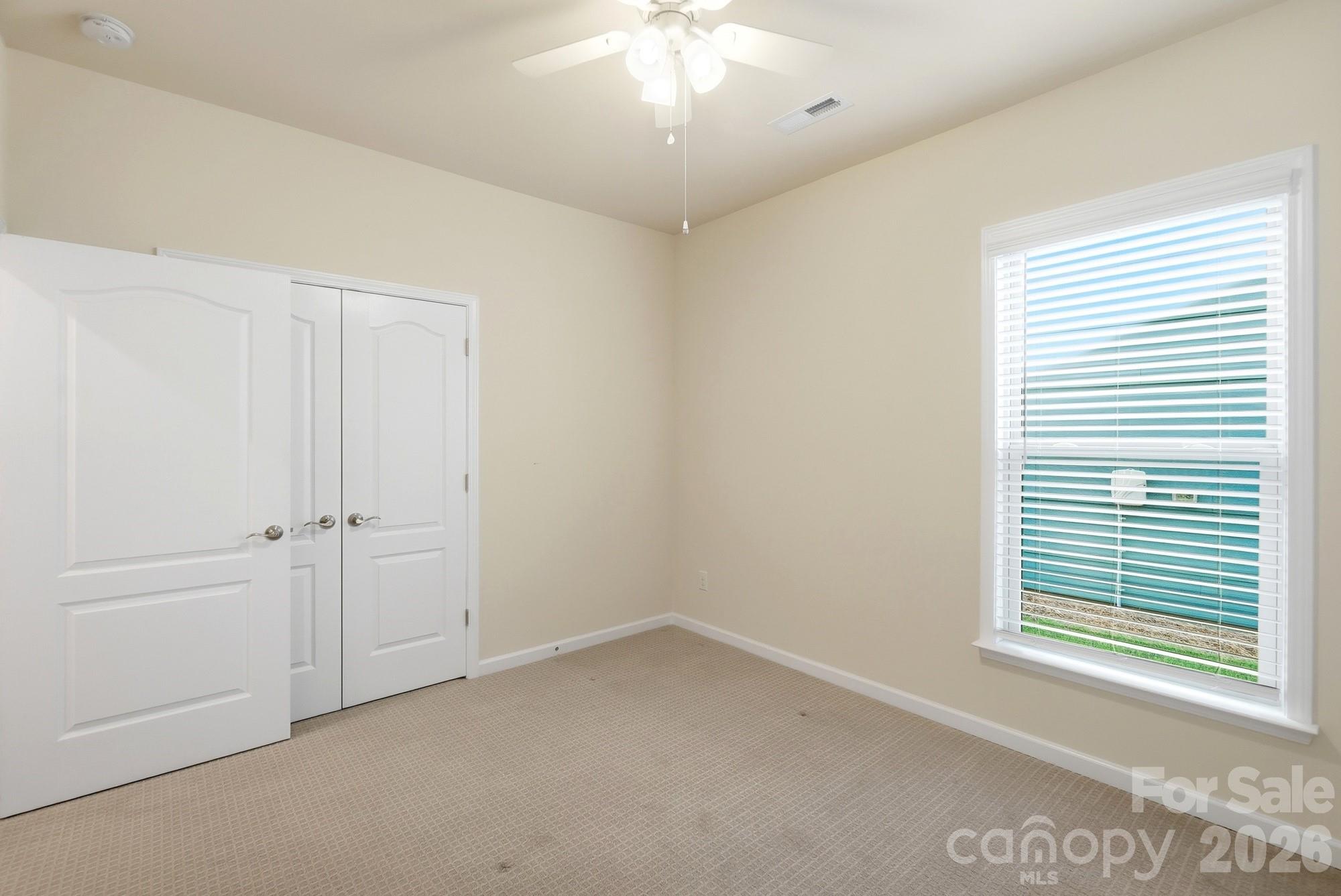 1620 Red Leaf Drive Property Photo 32