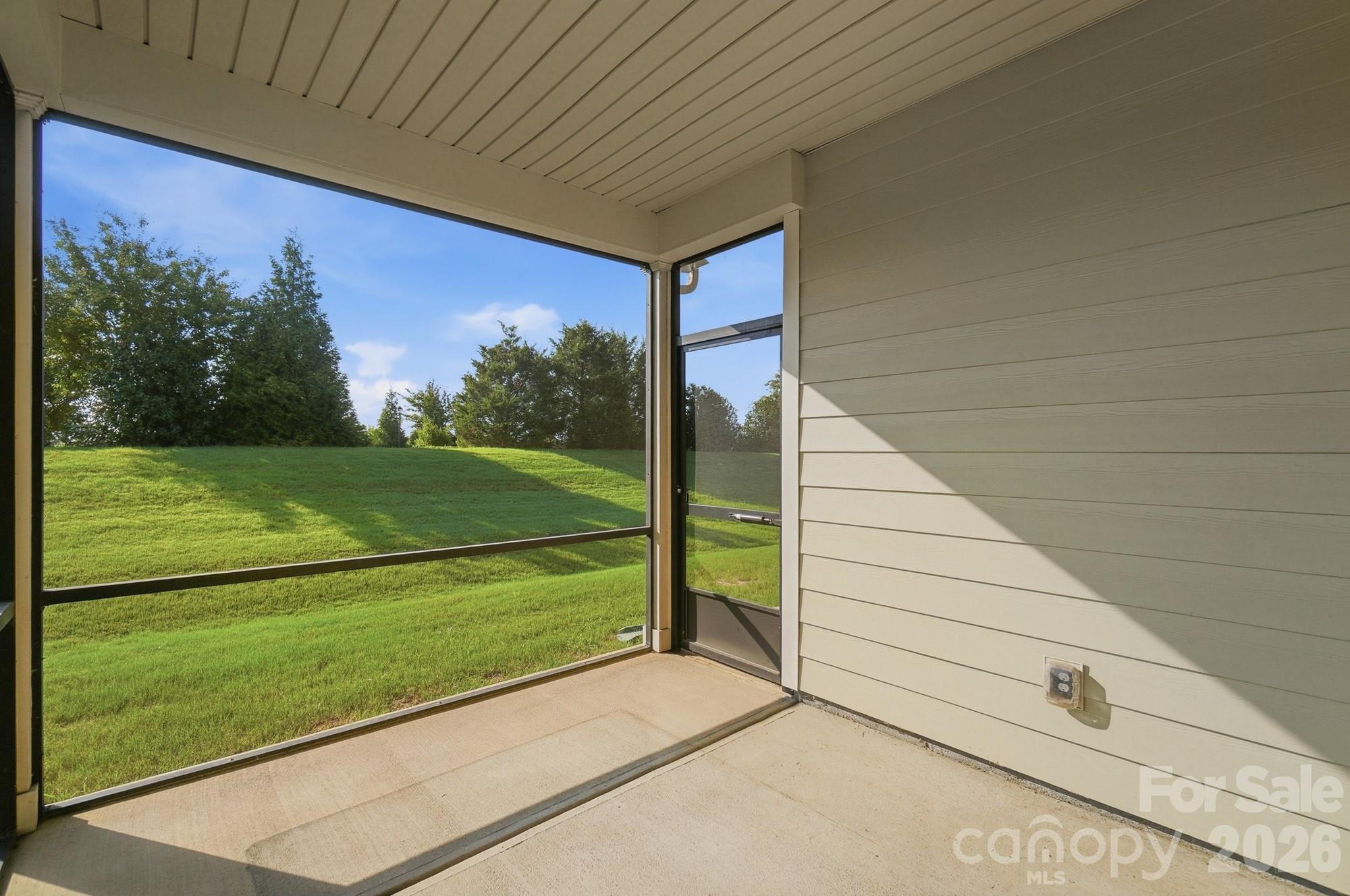 1620 Red Leaf Drive Property Photo 39