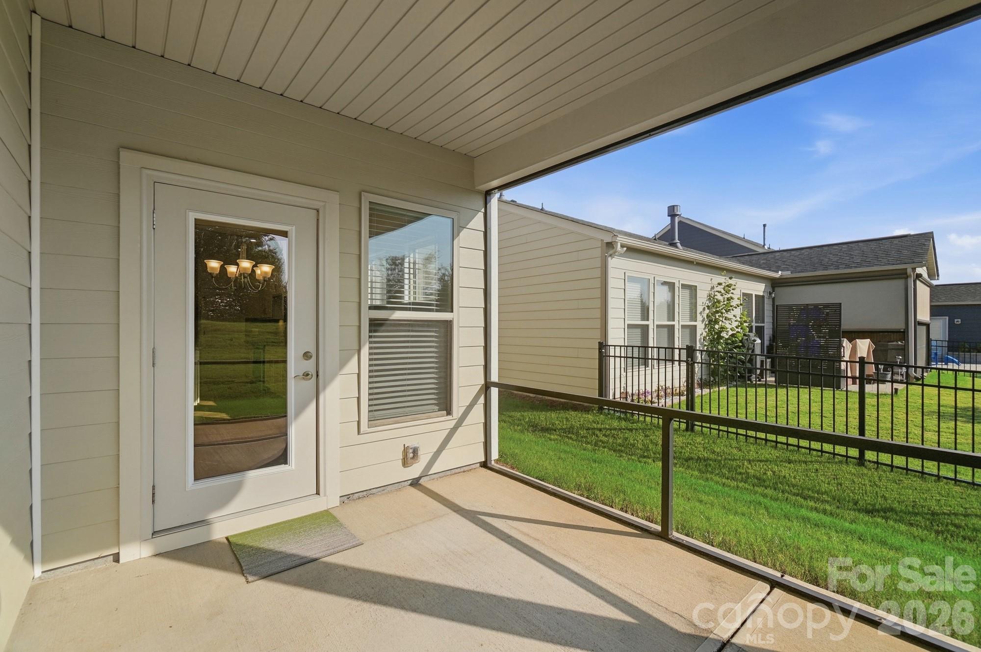 1620 Red Leaf Drive Property Photo 40