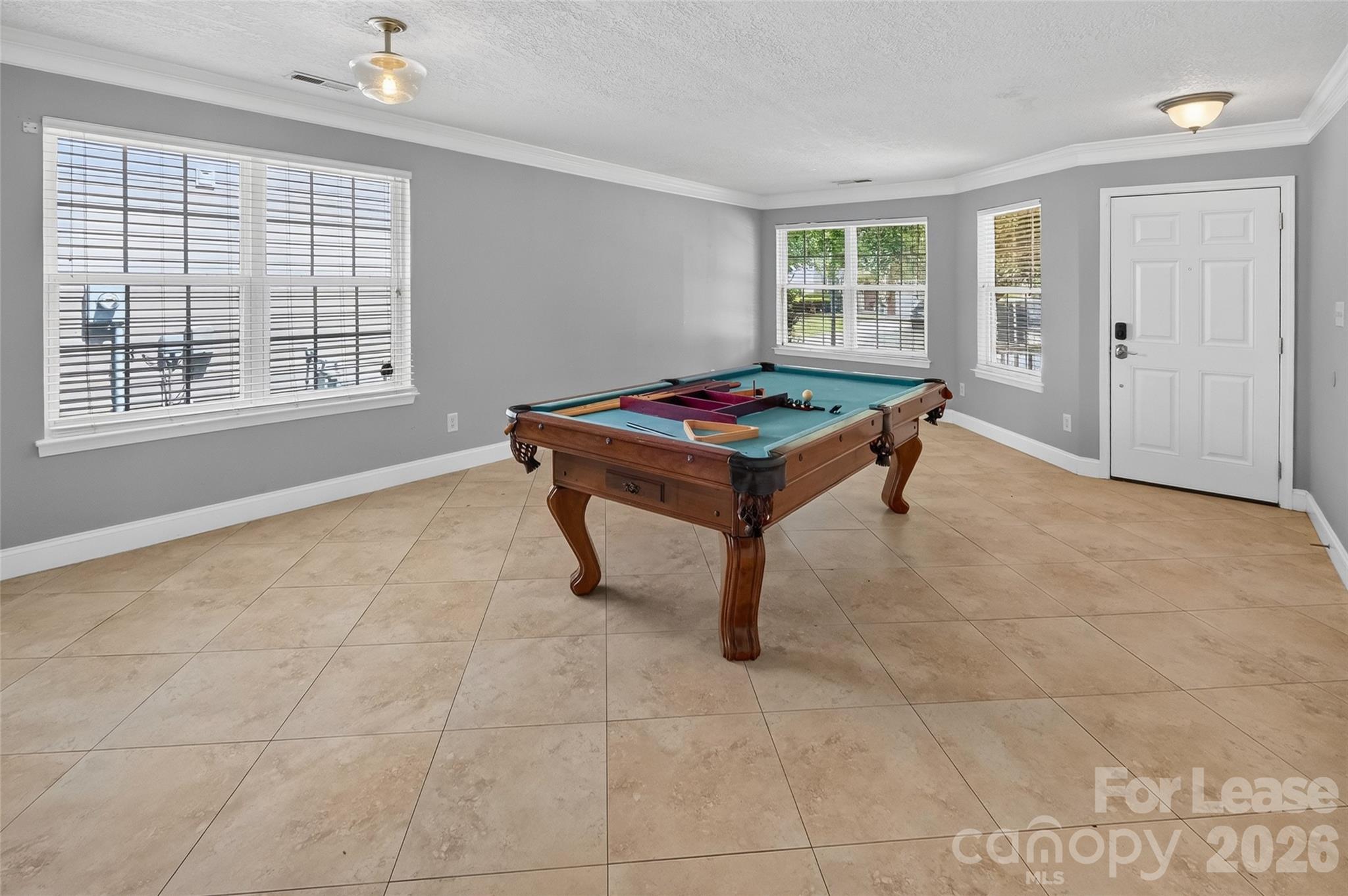 10745 Glenluce Avenue Property Photo 3
