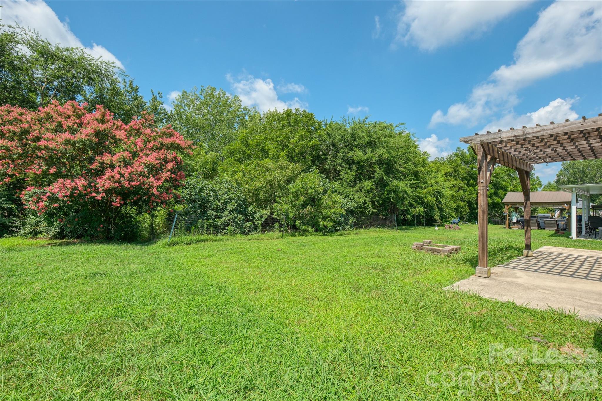 10745 Glenluce Avenue Property Photo 28