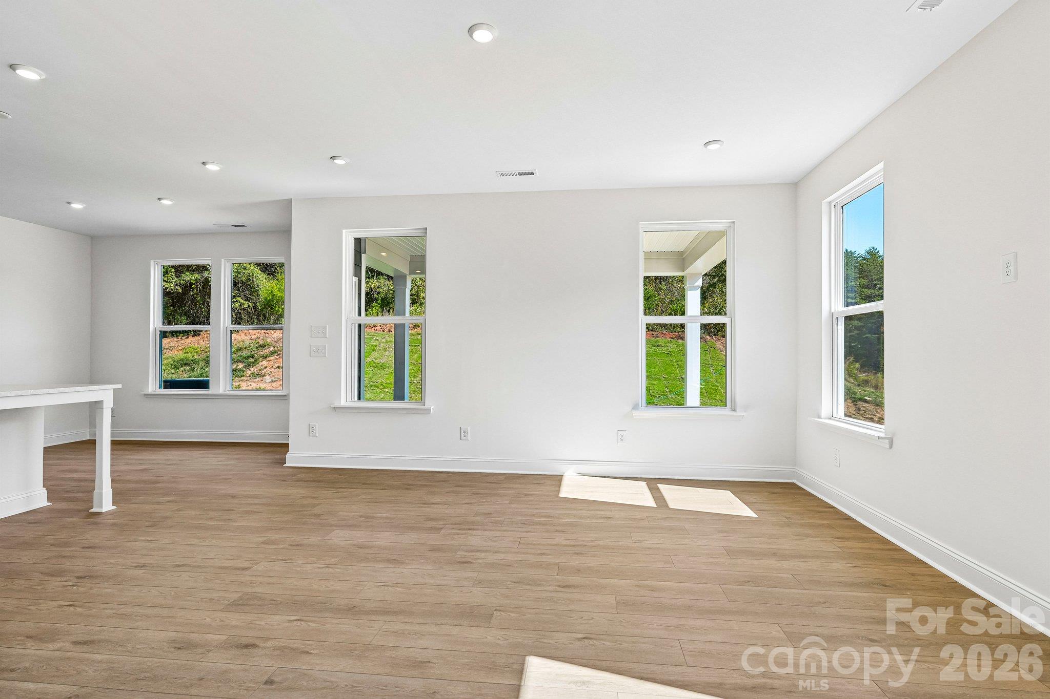 123 Plover Lane Property Photo 8
