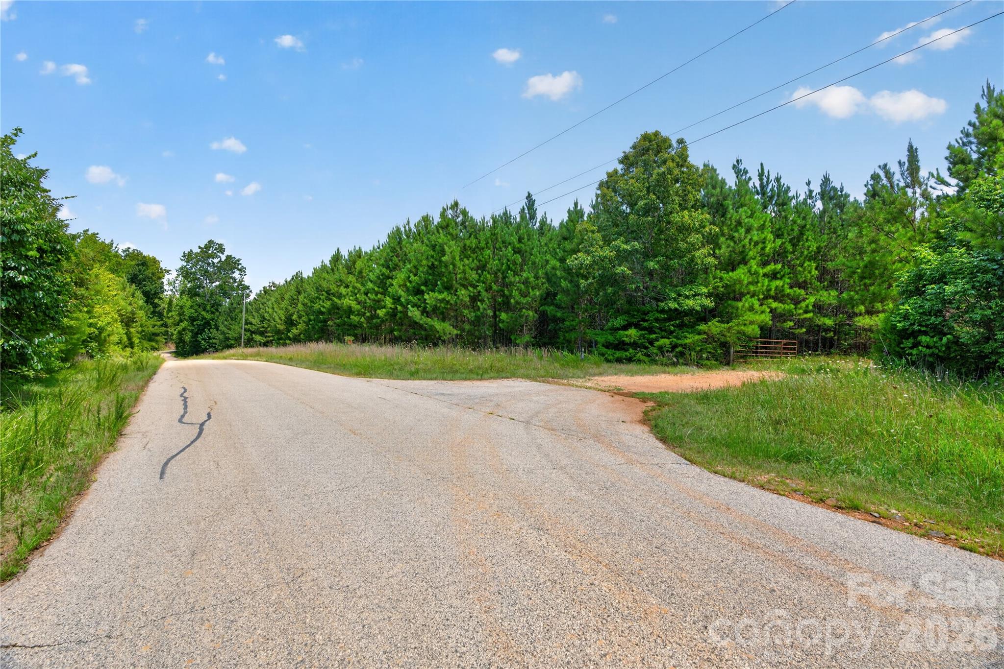 000 Blanton Road 2 Property Photo 15
