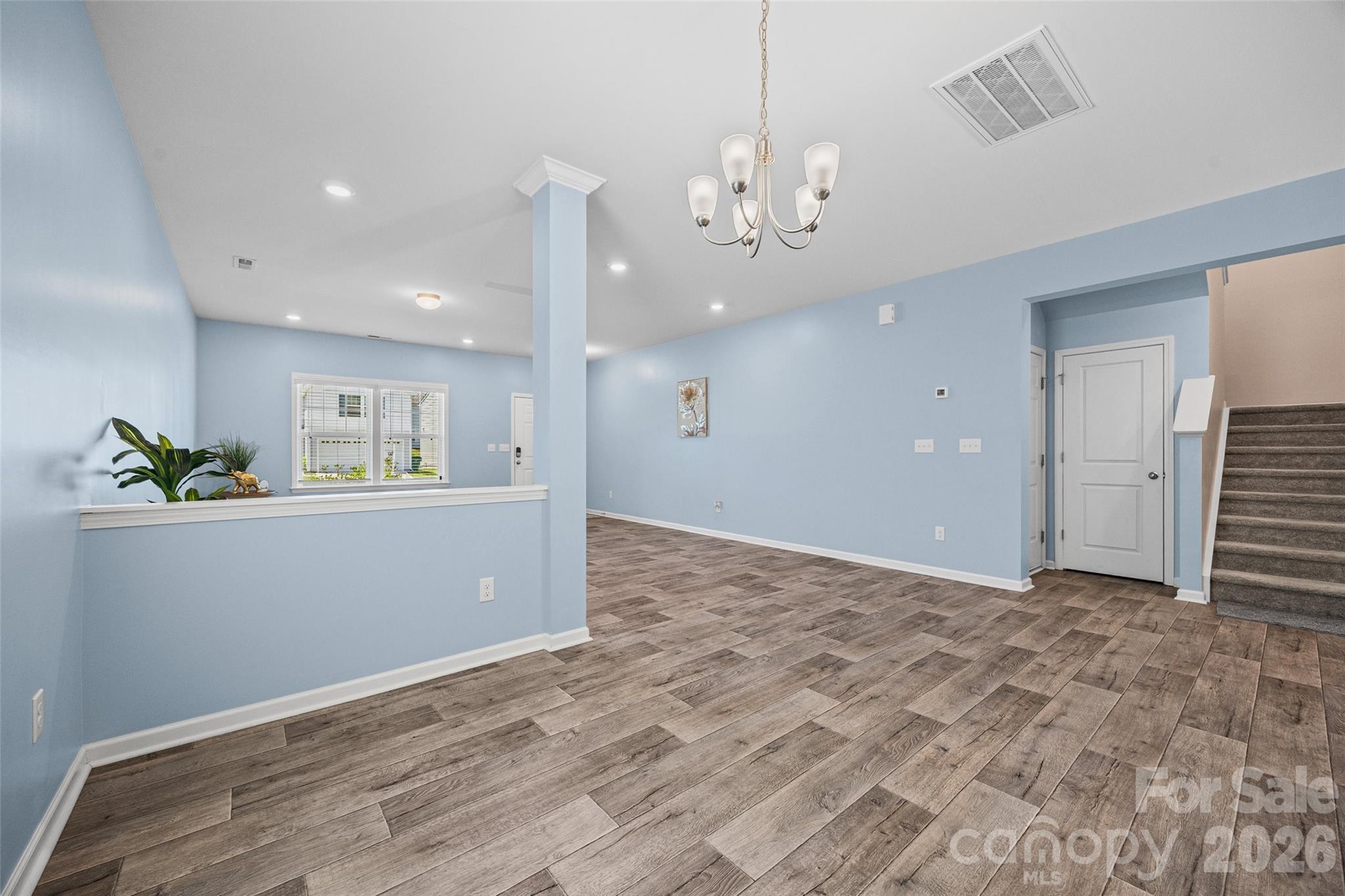 10210 Holly Park Drive Property Photo 6
