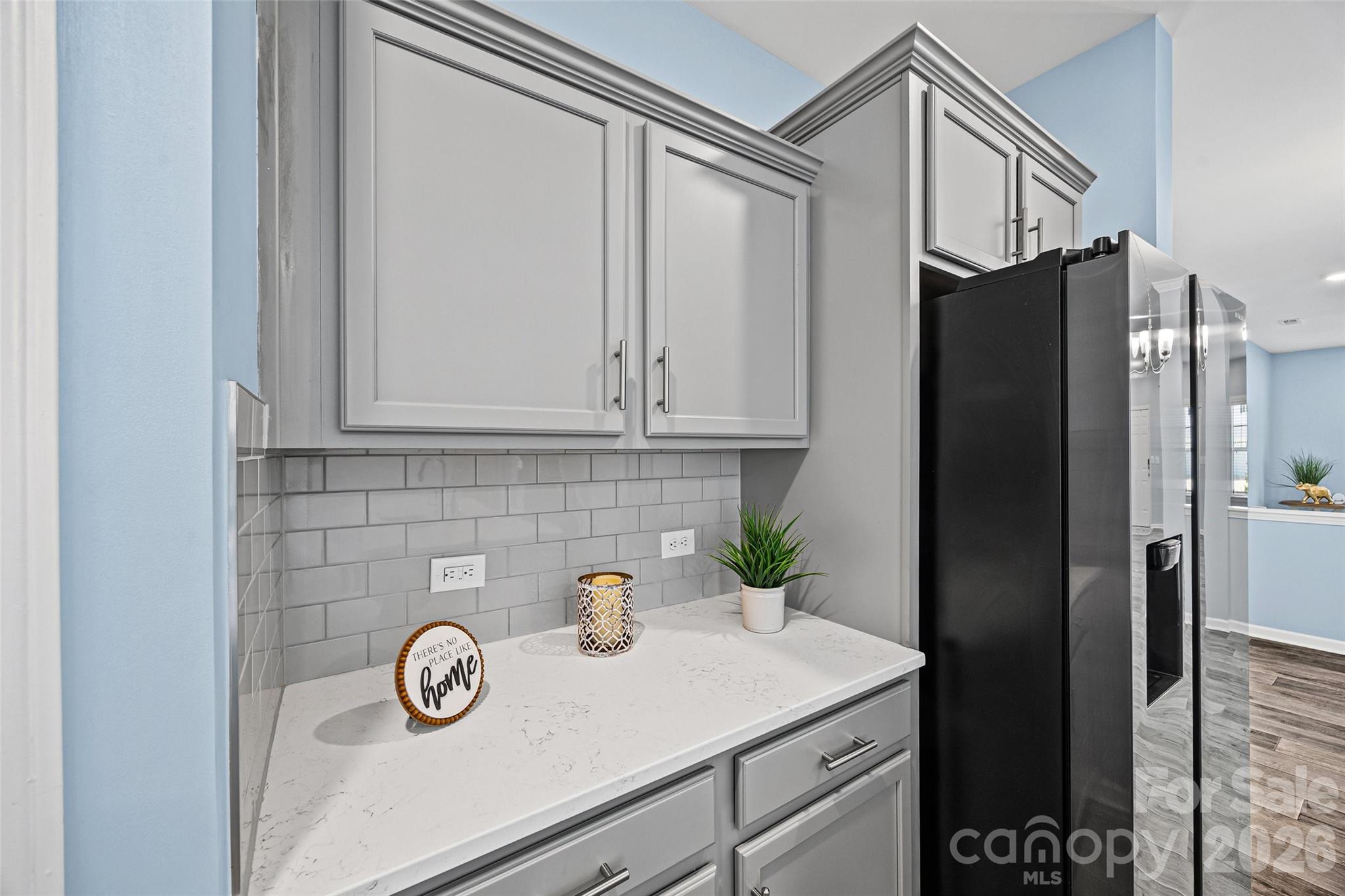 10210 Holly Park Drive Property Photo 10