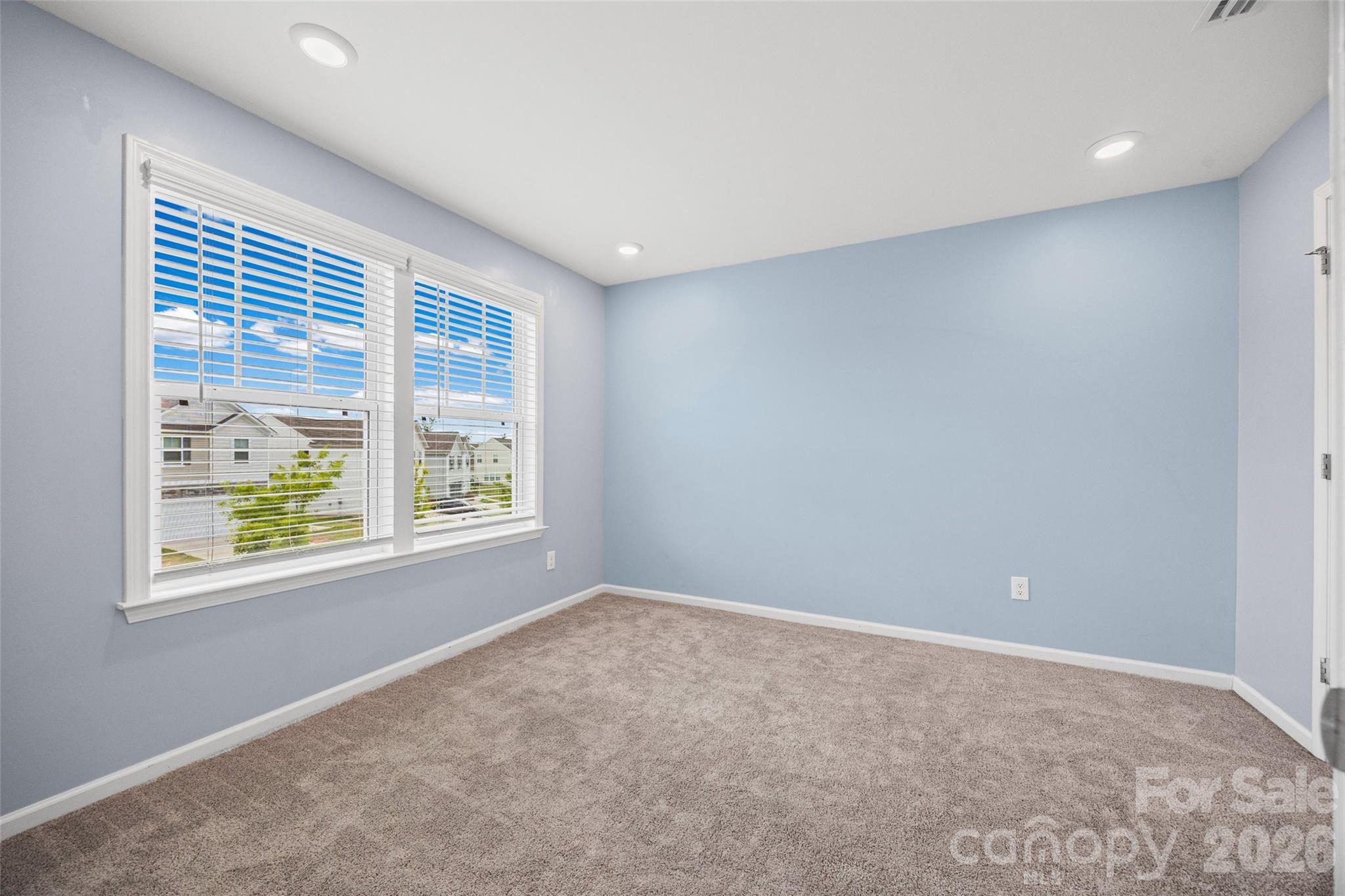 10210 Holly Park Drive Property Photo 25