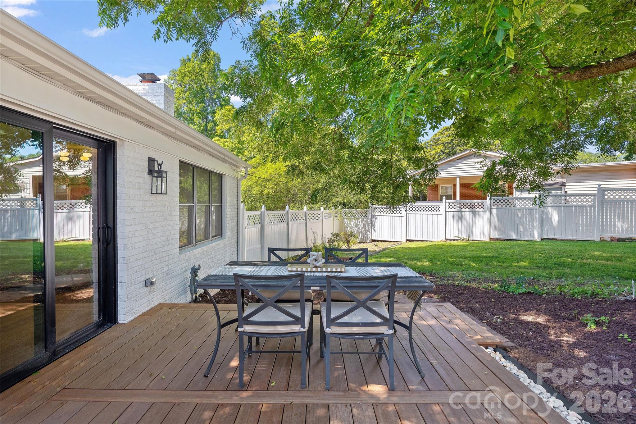 839 Montford Drive Property Photo 30