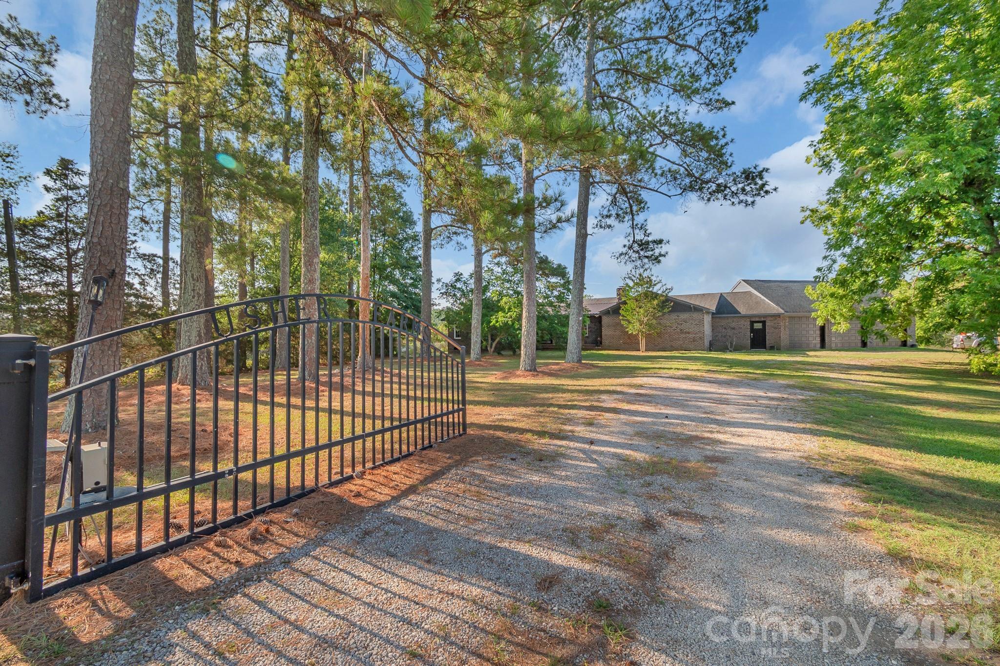 2248 Willie Usher Road Property Photo 3