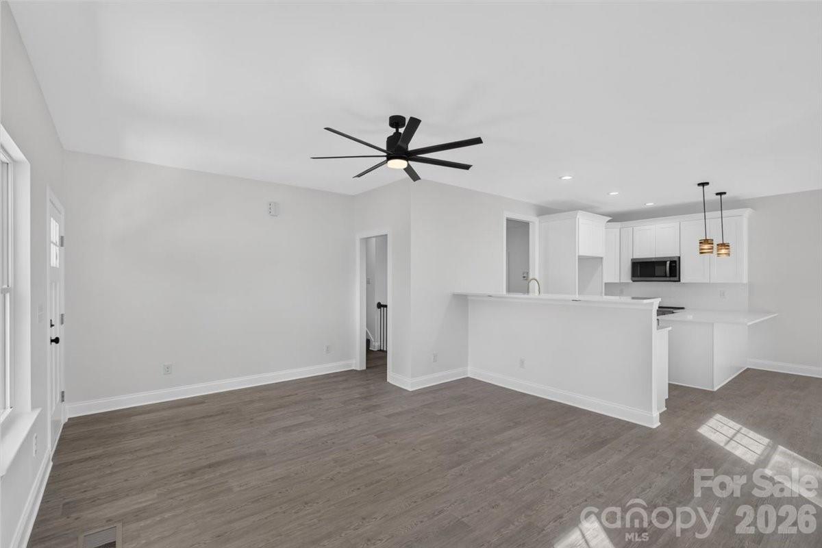 228 Hillside Avenue Property Photo 4