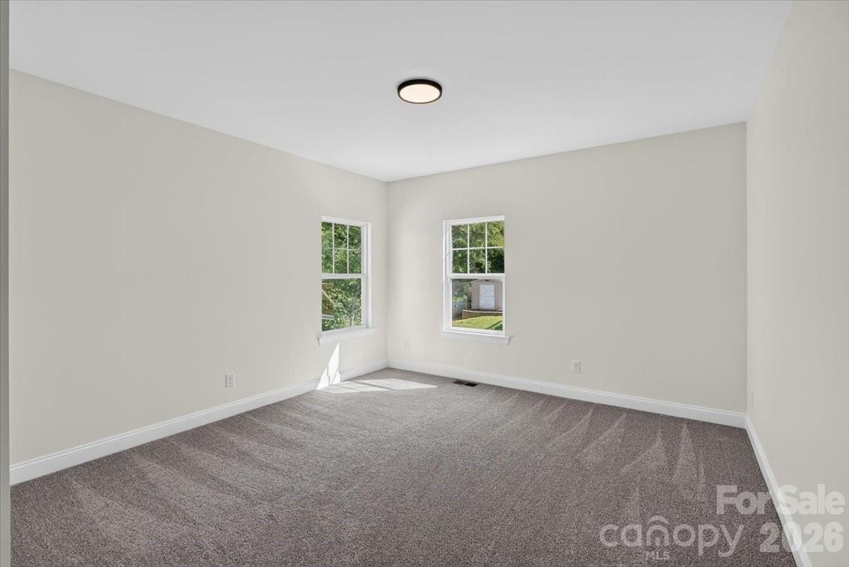 228 Hillside Avenue Property Photo 18