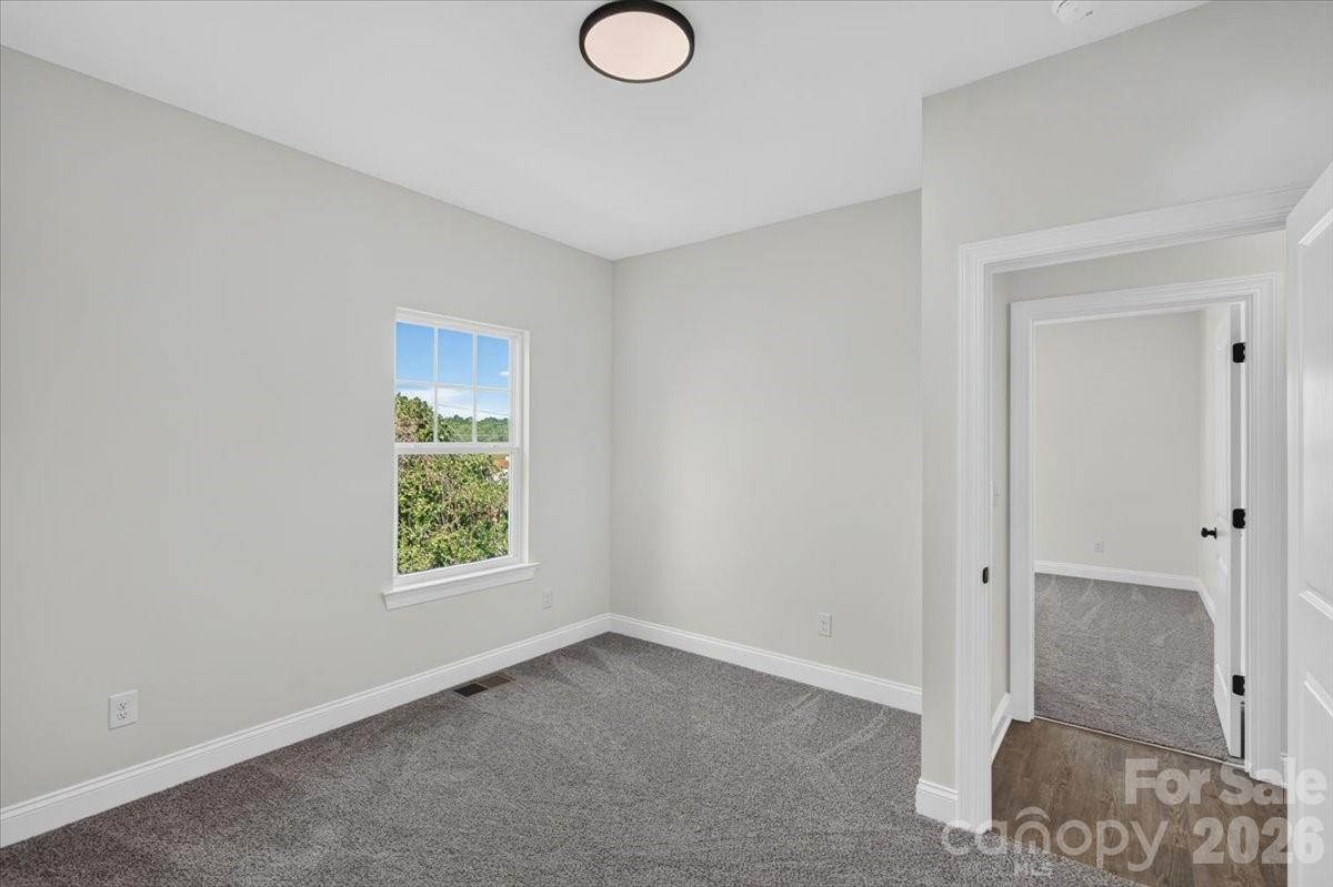 228 Hillside Avenue Property Photo 27