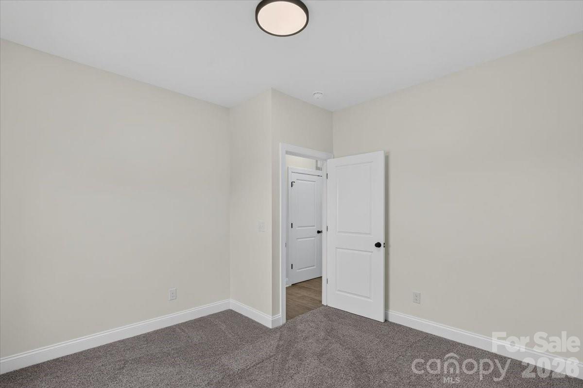 228 Hillside Avenue Property Photo 28