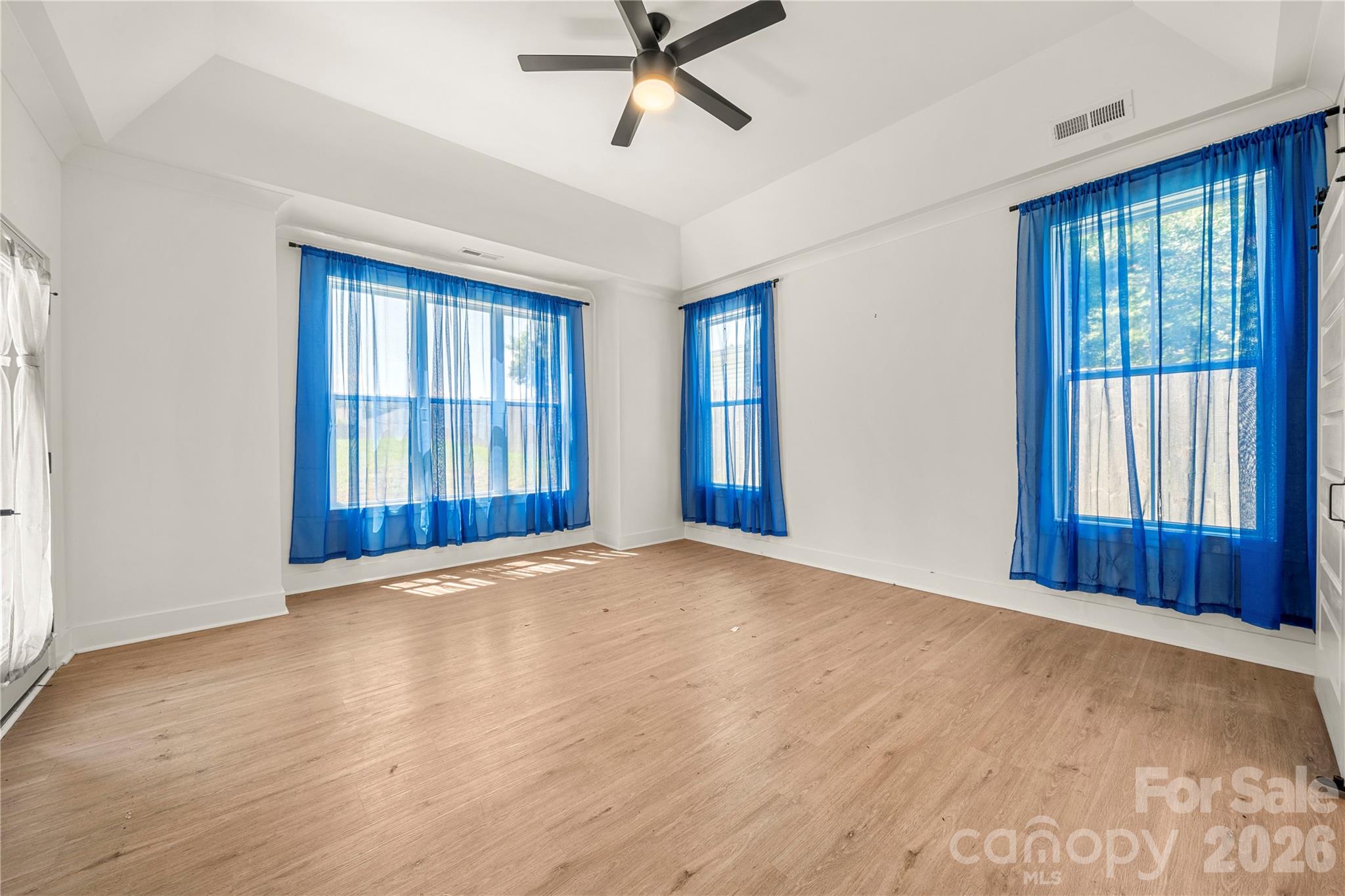 11352 Timber Ridge Road Property Photo 22
