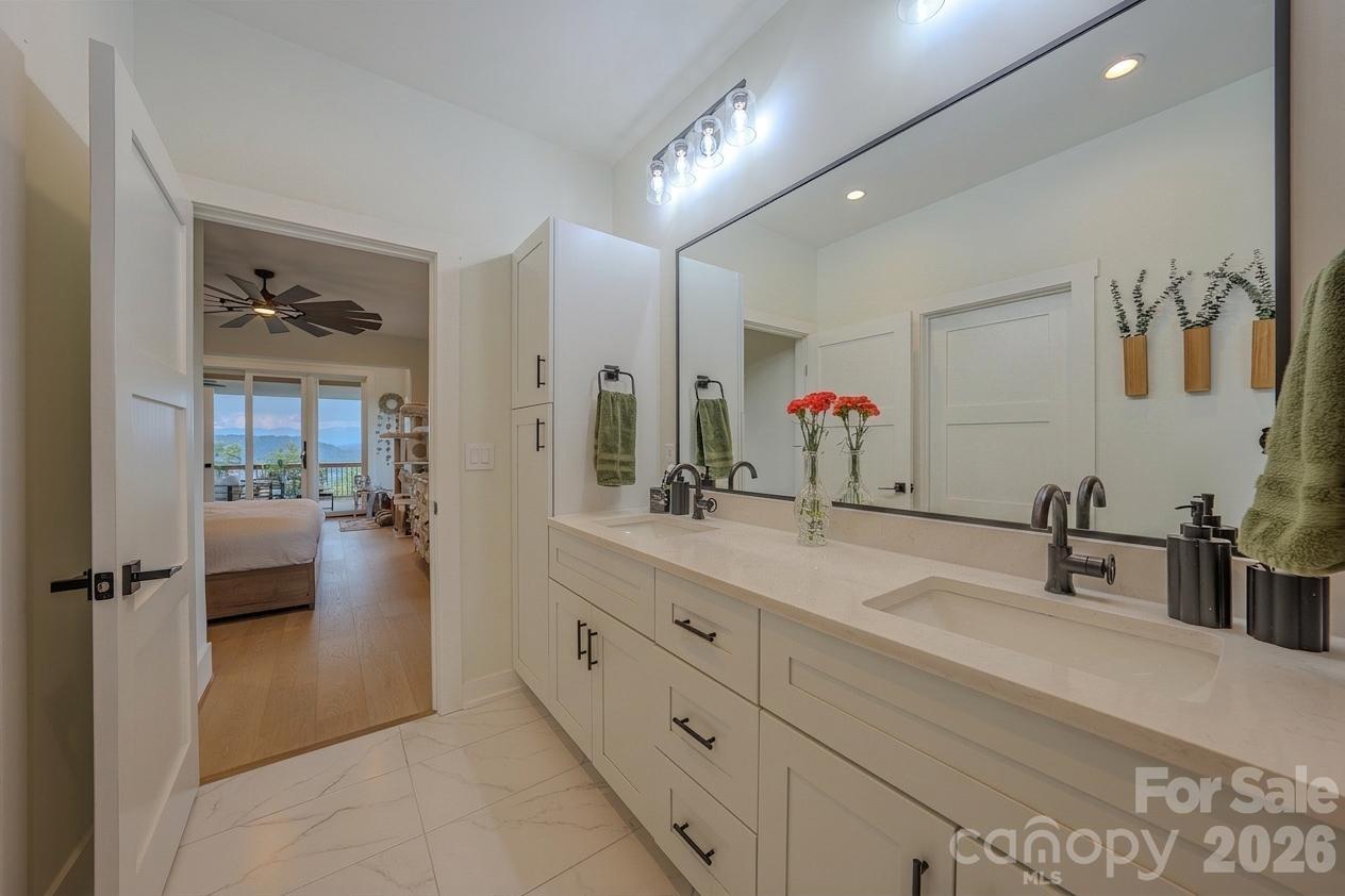 49 Arabella Lane Property Photo 22