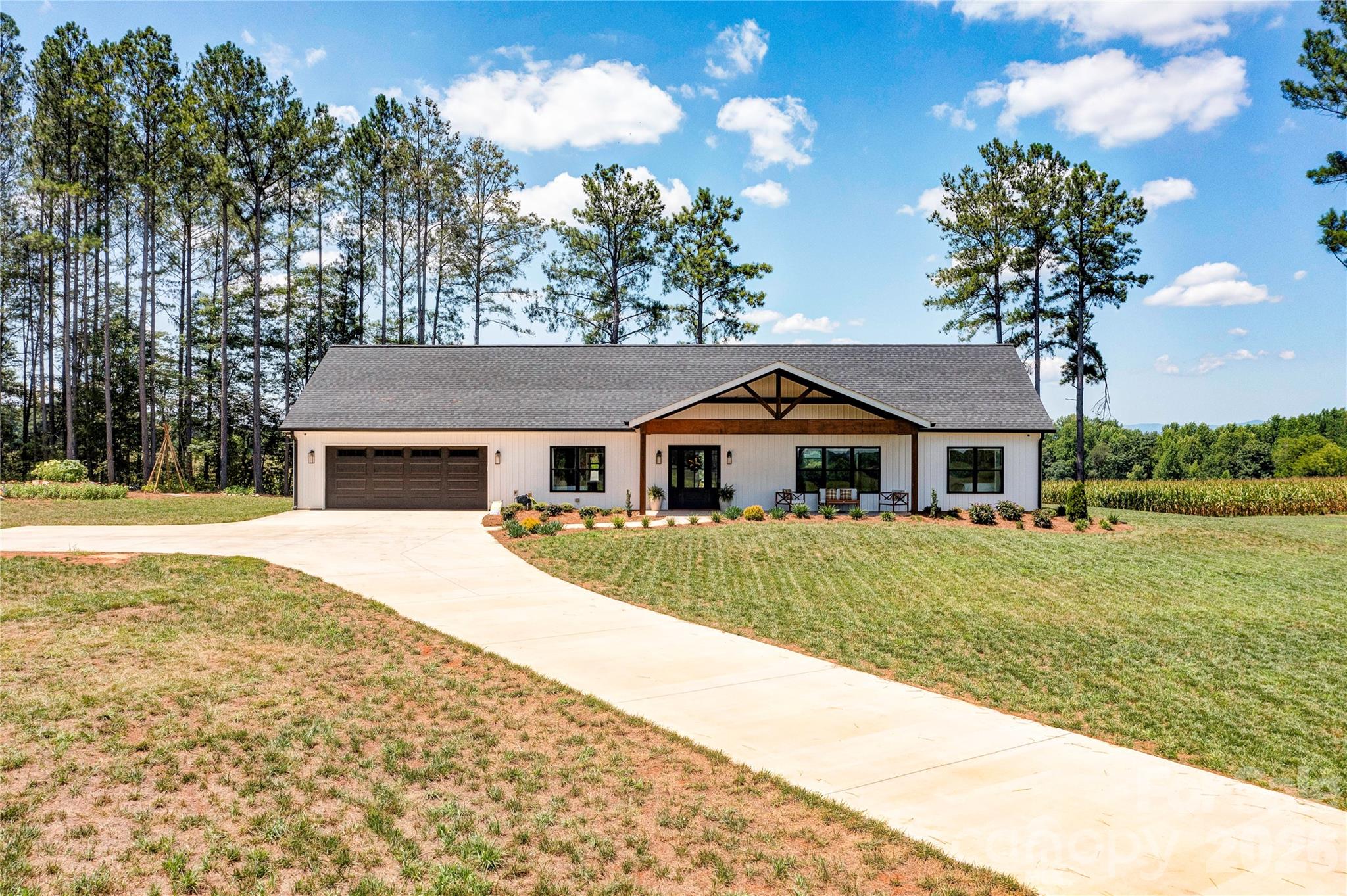 1405 Derby Drive Property Photo 1