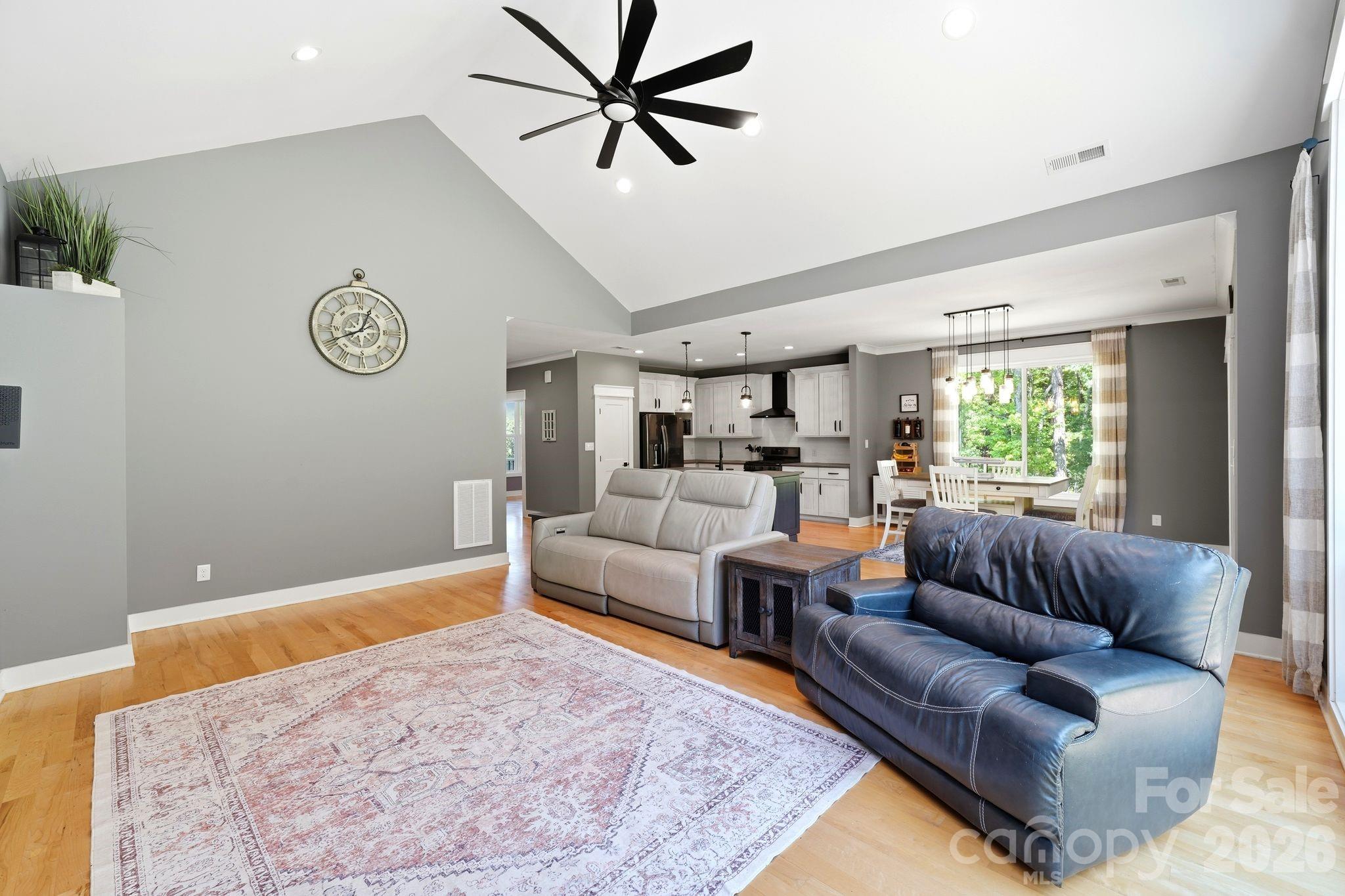 4072 Barbrick Street Property Photo 10