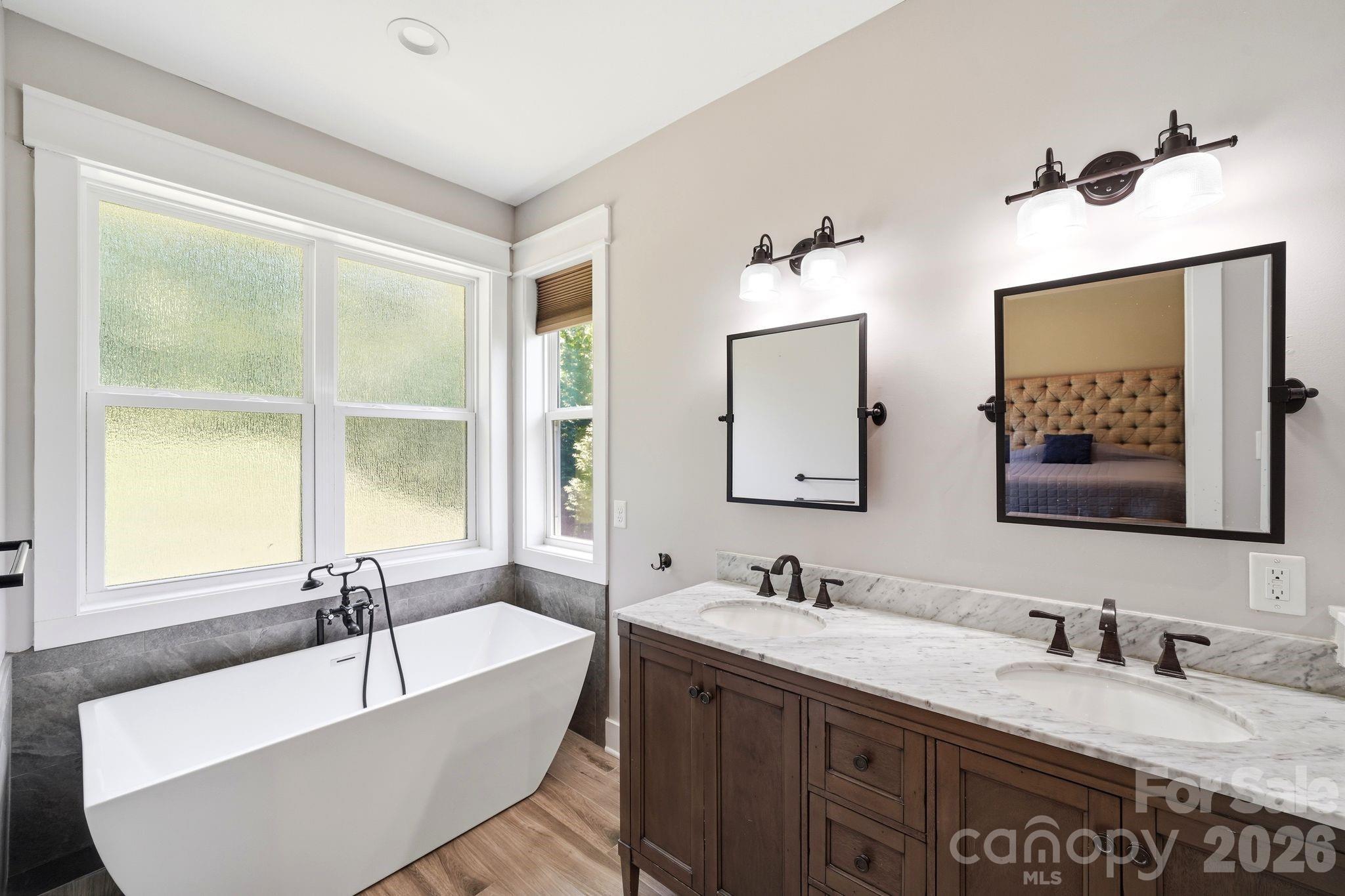 4072 Barbrick Street Property Photo 13