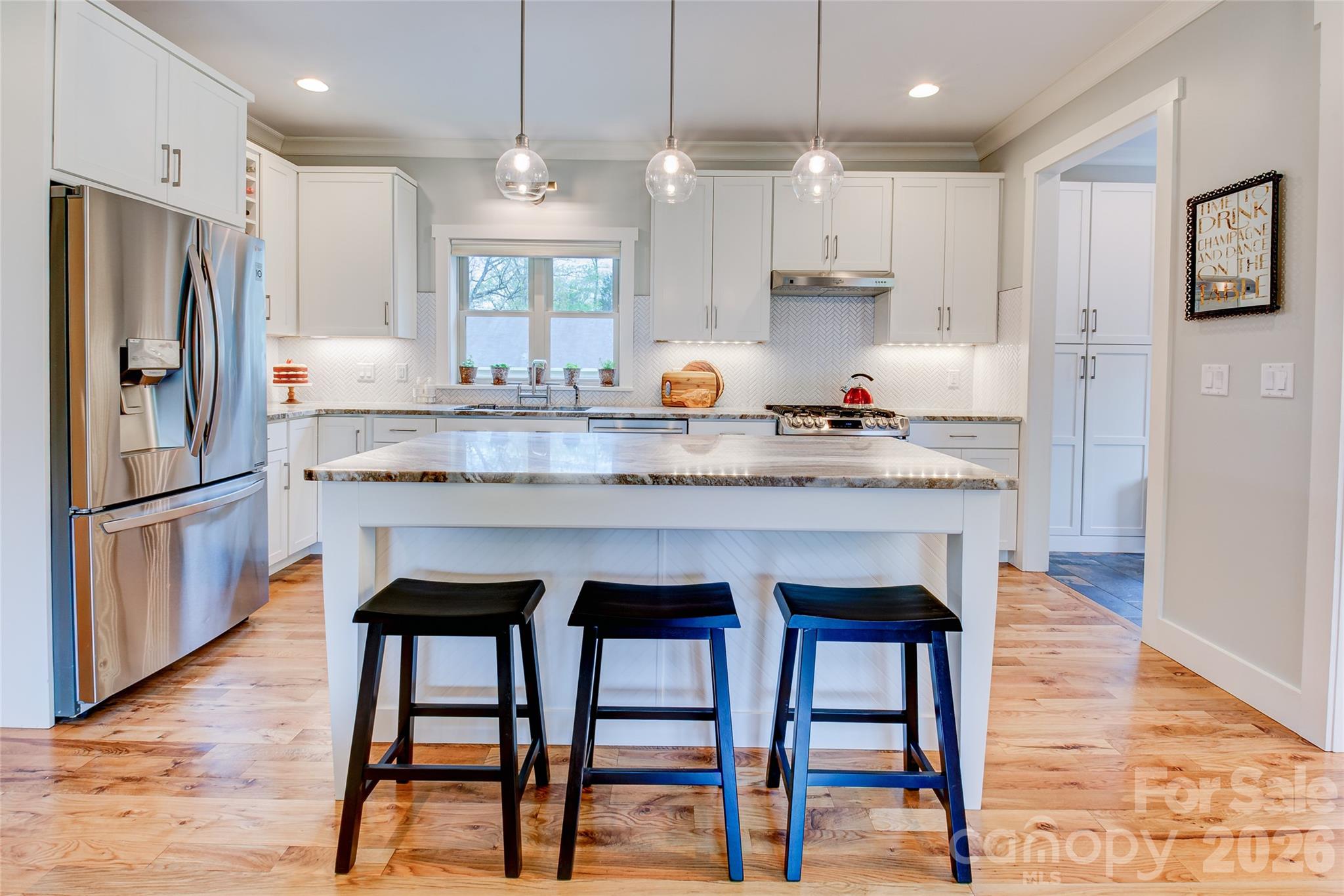 6 Hamlet Street Property Photo 9
