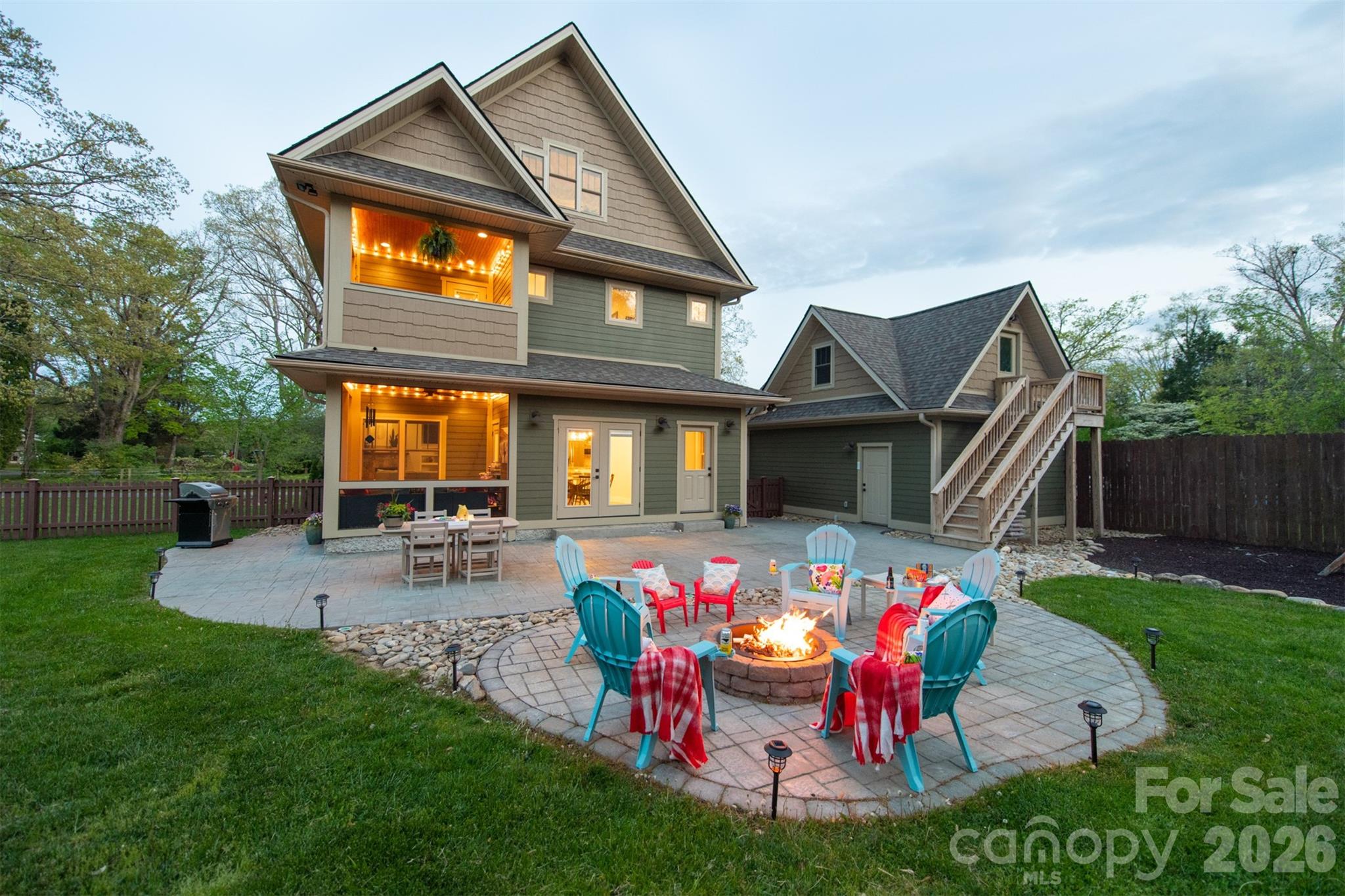 6 Hamlet Street Property Photo 25