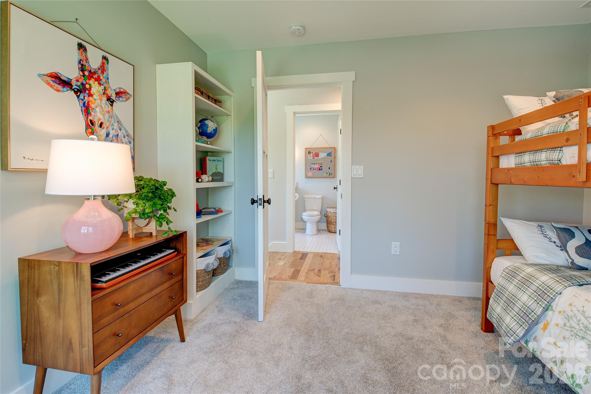 6 Hamlet Street Property Photo 31