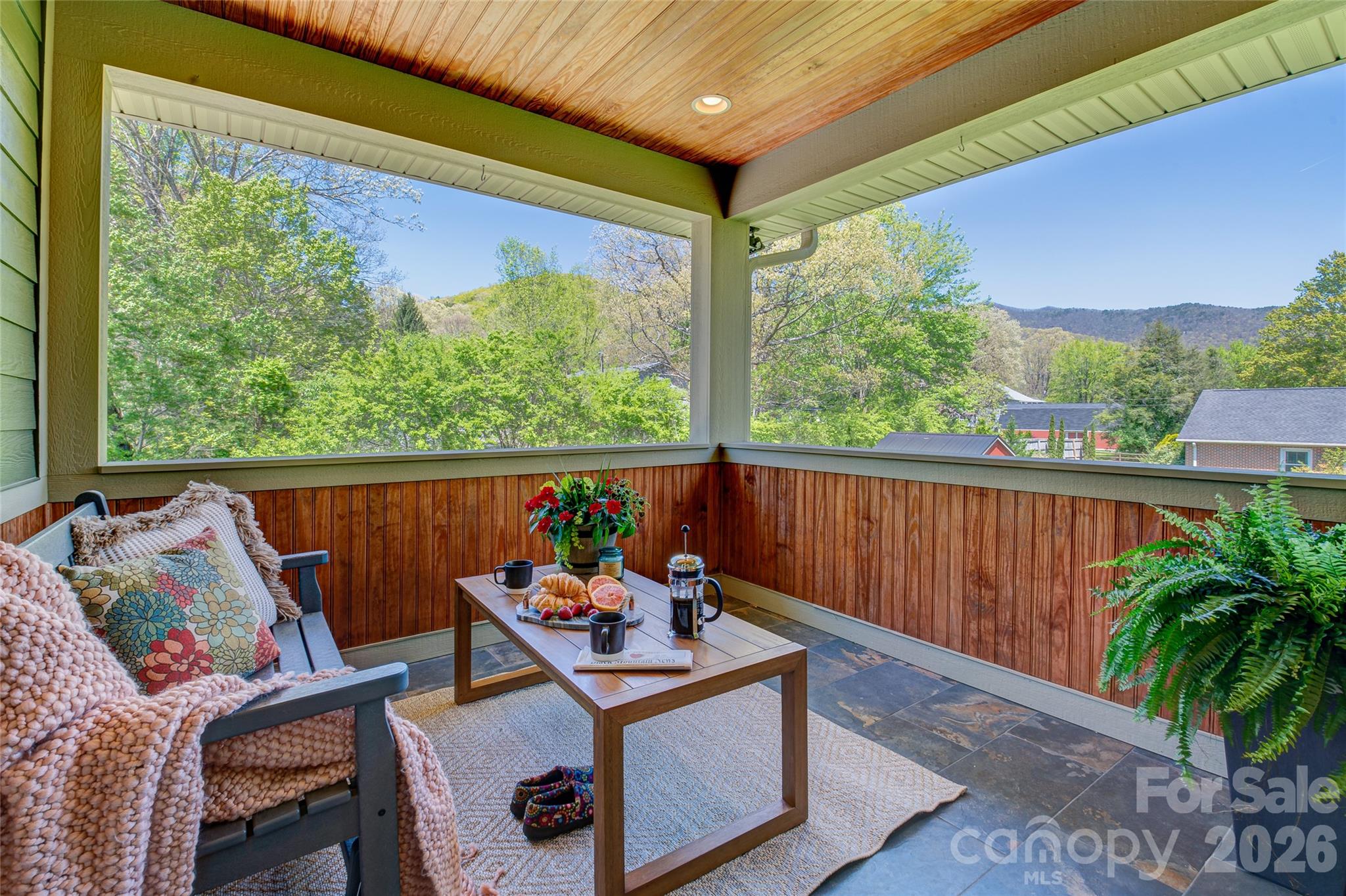 6 Hamlet Street Property Photo 40