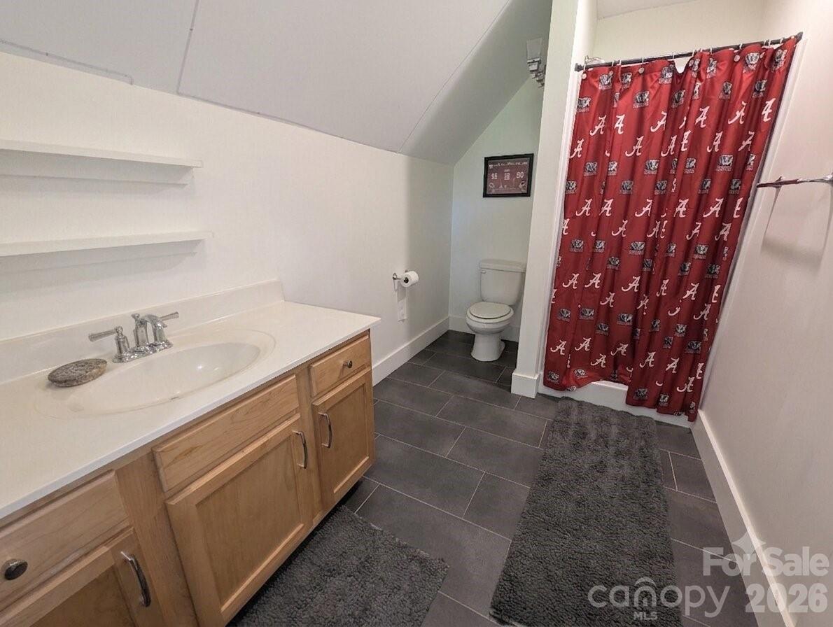 6 Hamlet Street Property Photo 47