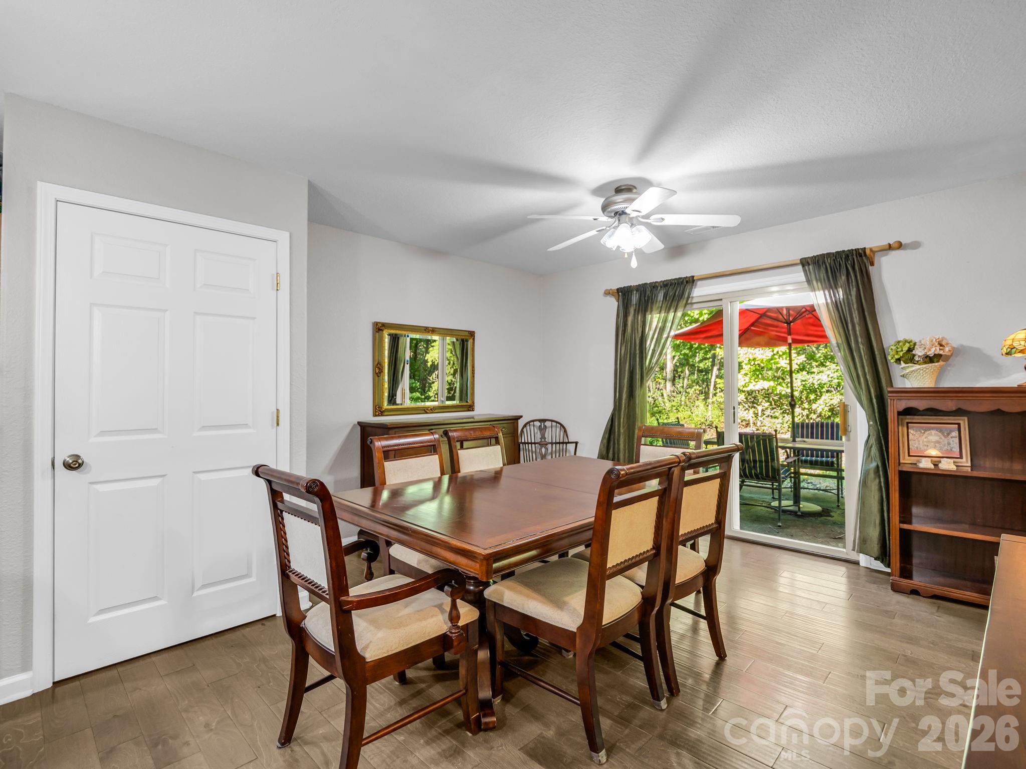 141 Dalton Court Property Photo 14