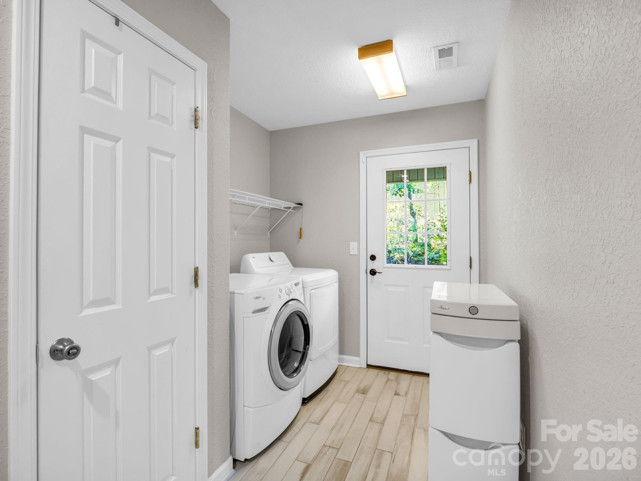 141 Dalton Court Property Photo 33