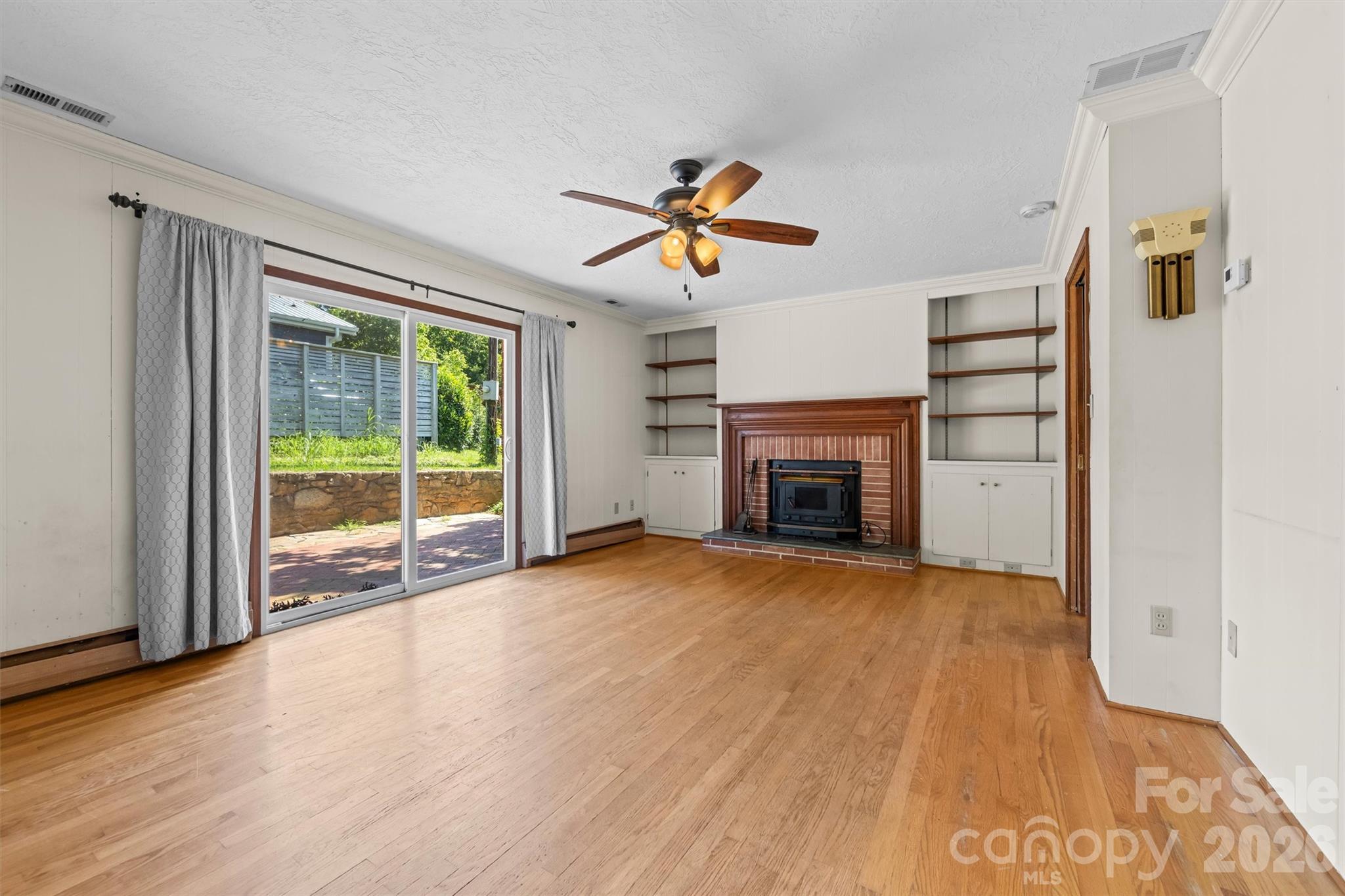 21 Hamburg Drive Property Photo 11
