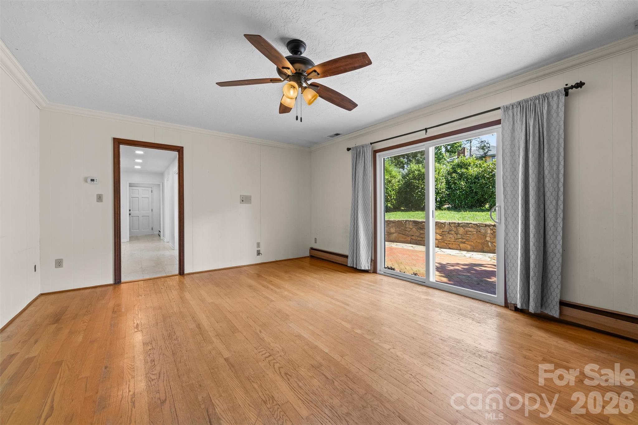 21 Hamburg Drive Property Photo 12