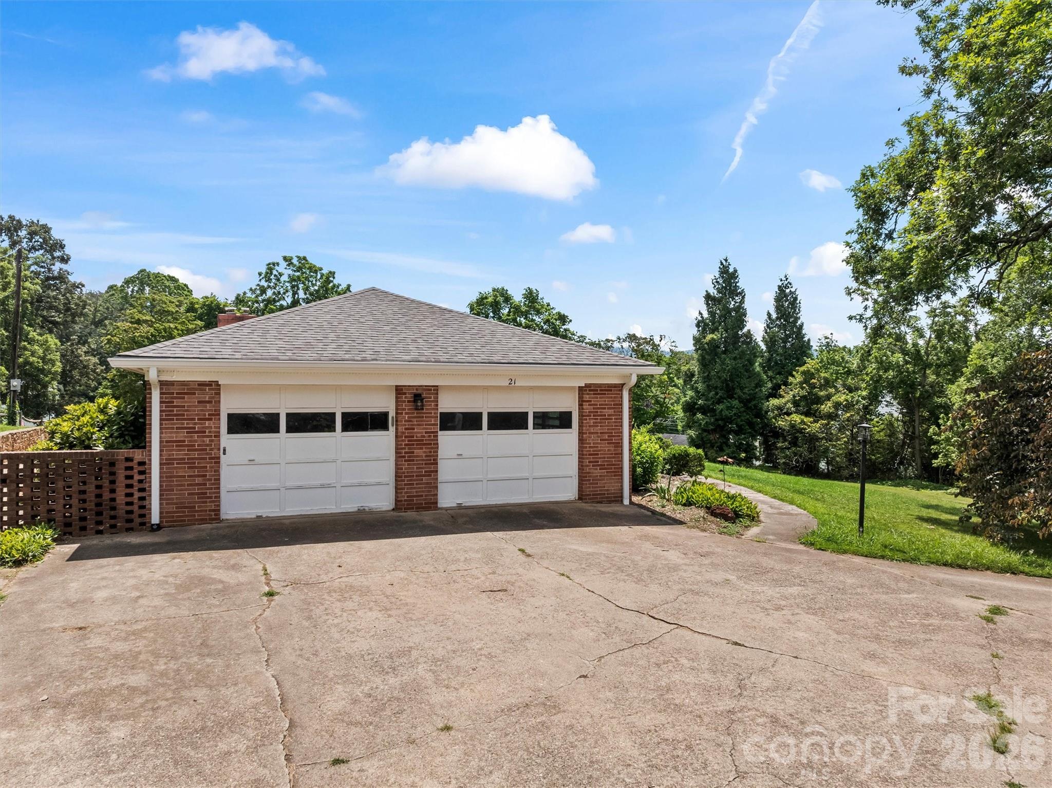 21 Hamburg Drive Property Photo 36