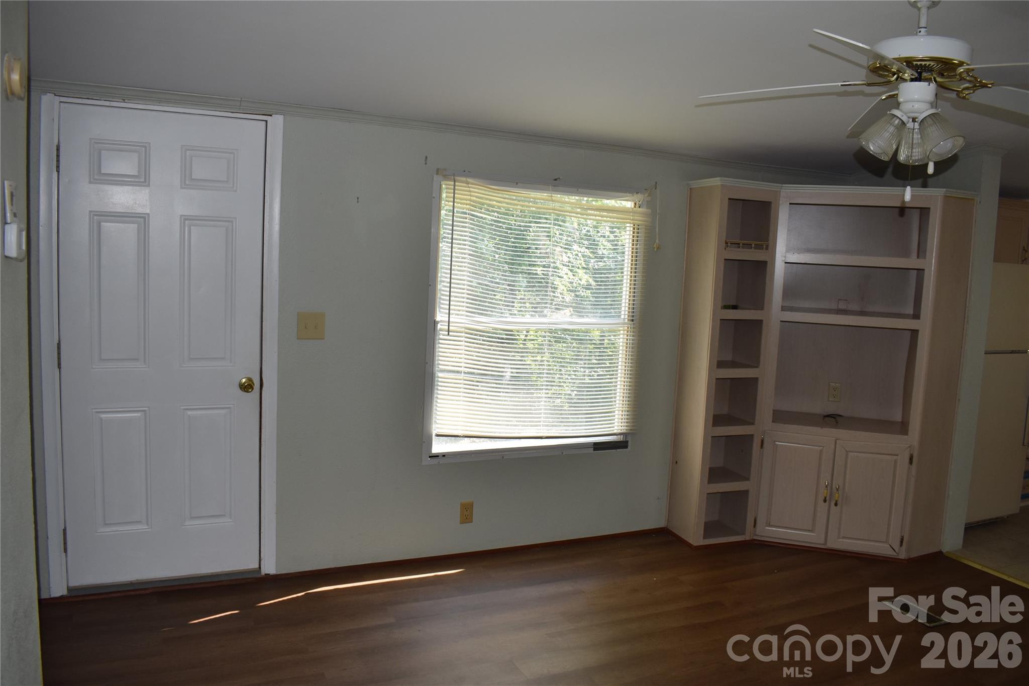 69 Woodmont Drive Property Photo 8