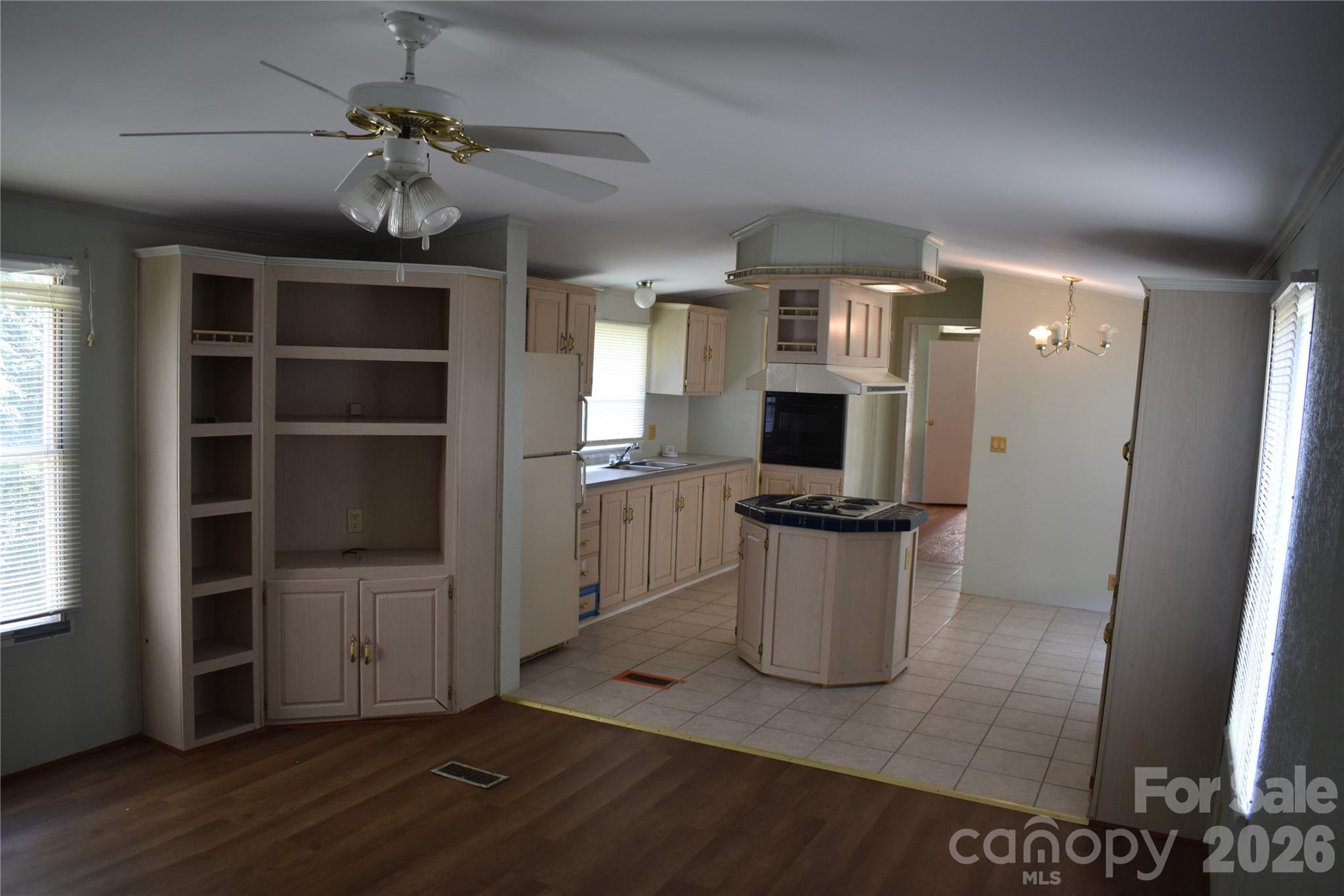 69 Woodmont Drive Property Photo 12