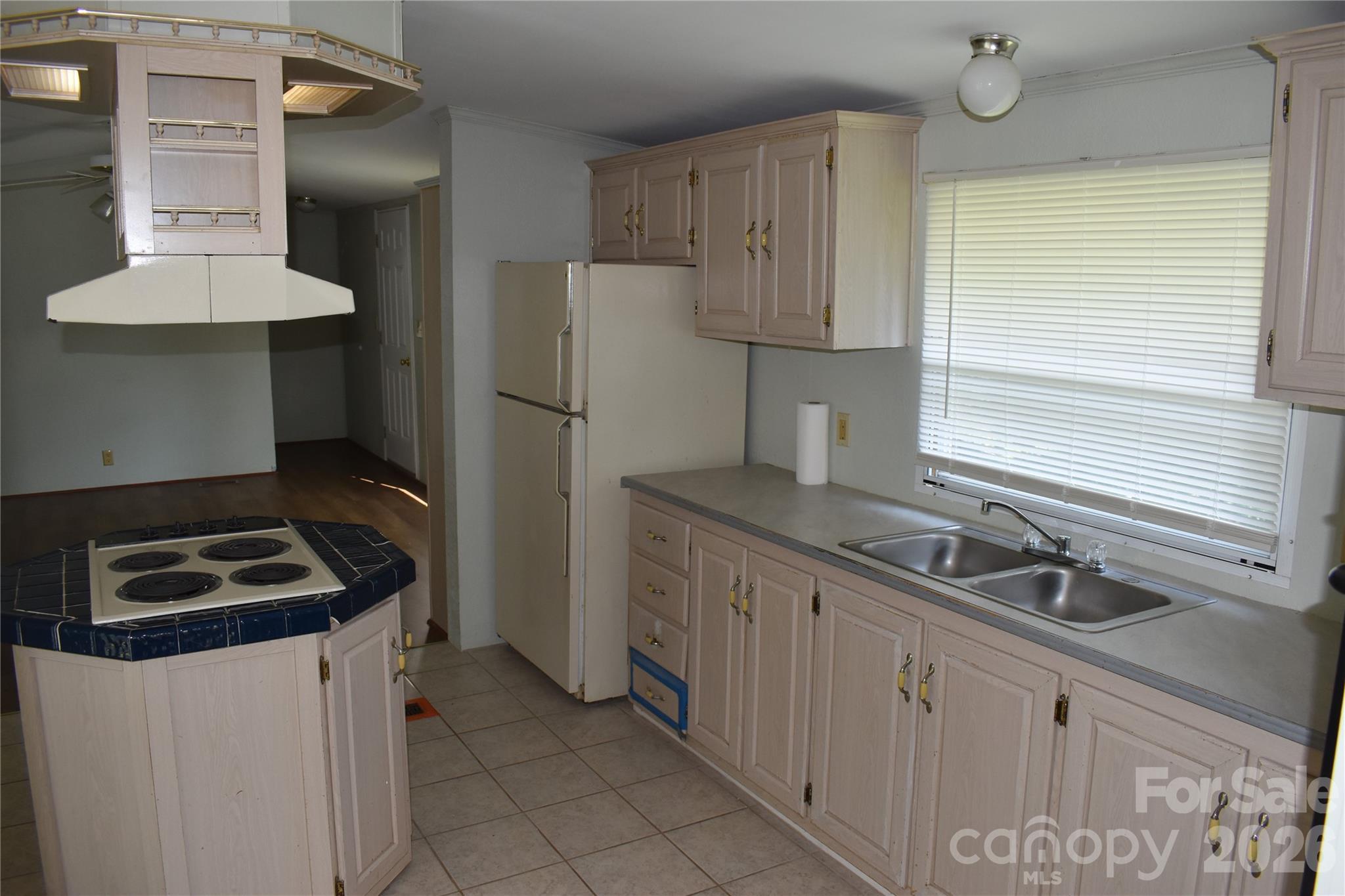 69 Woodmont Drive Property Photo 14