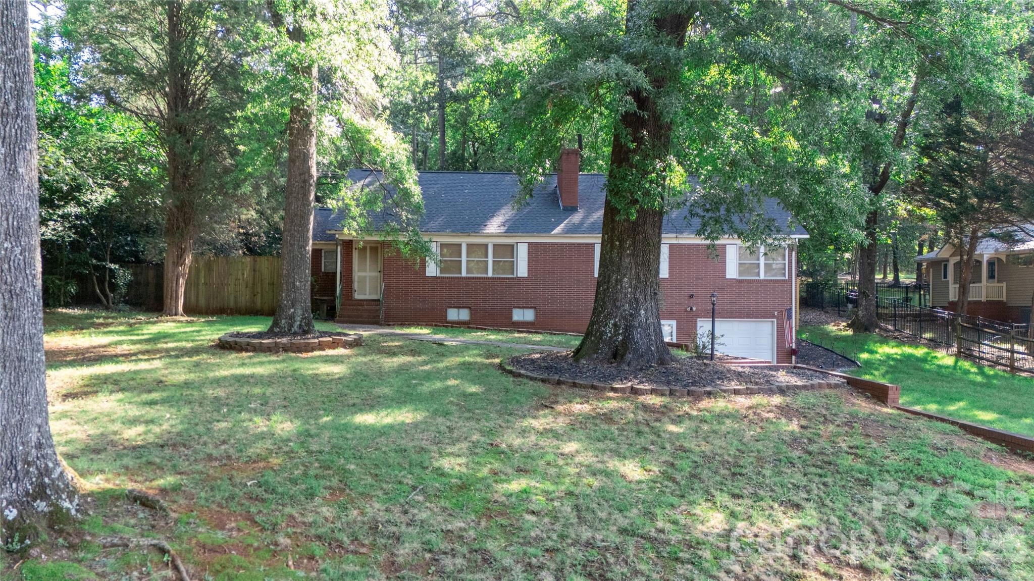 41 Elm Street Property Photo 5