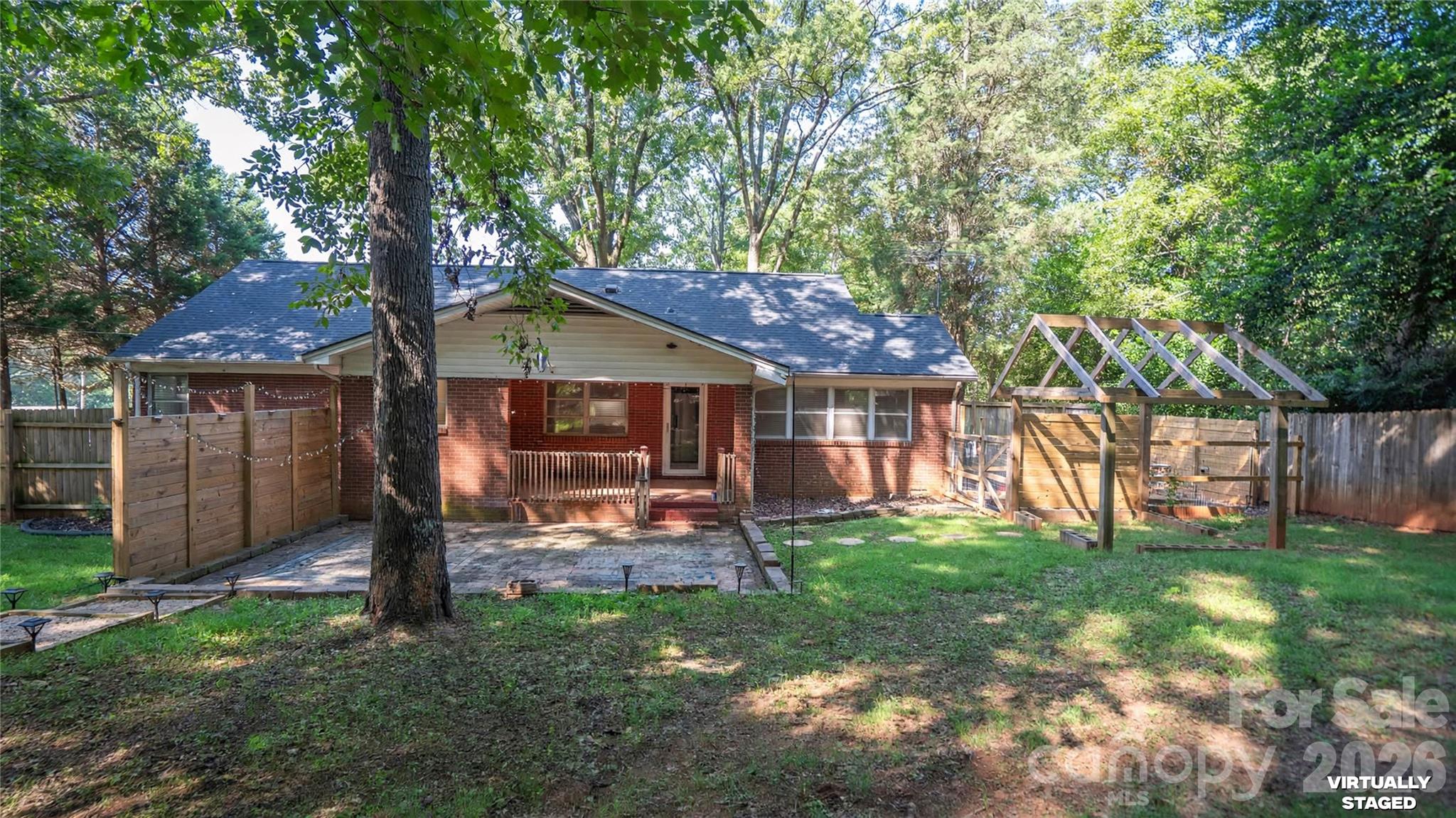 41 Elm Street Property Photo 6