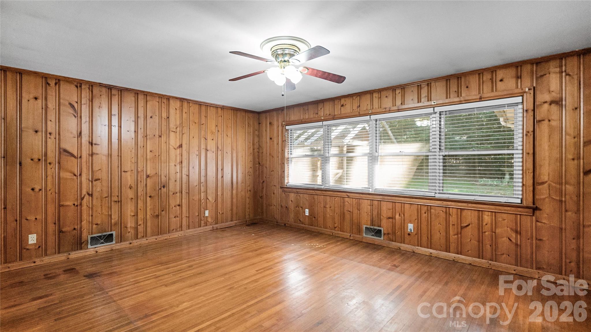 41 Elm Street Property Photo 11