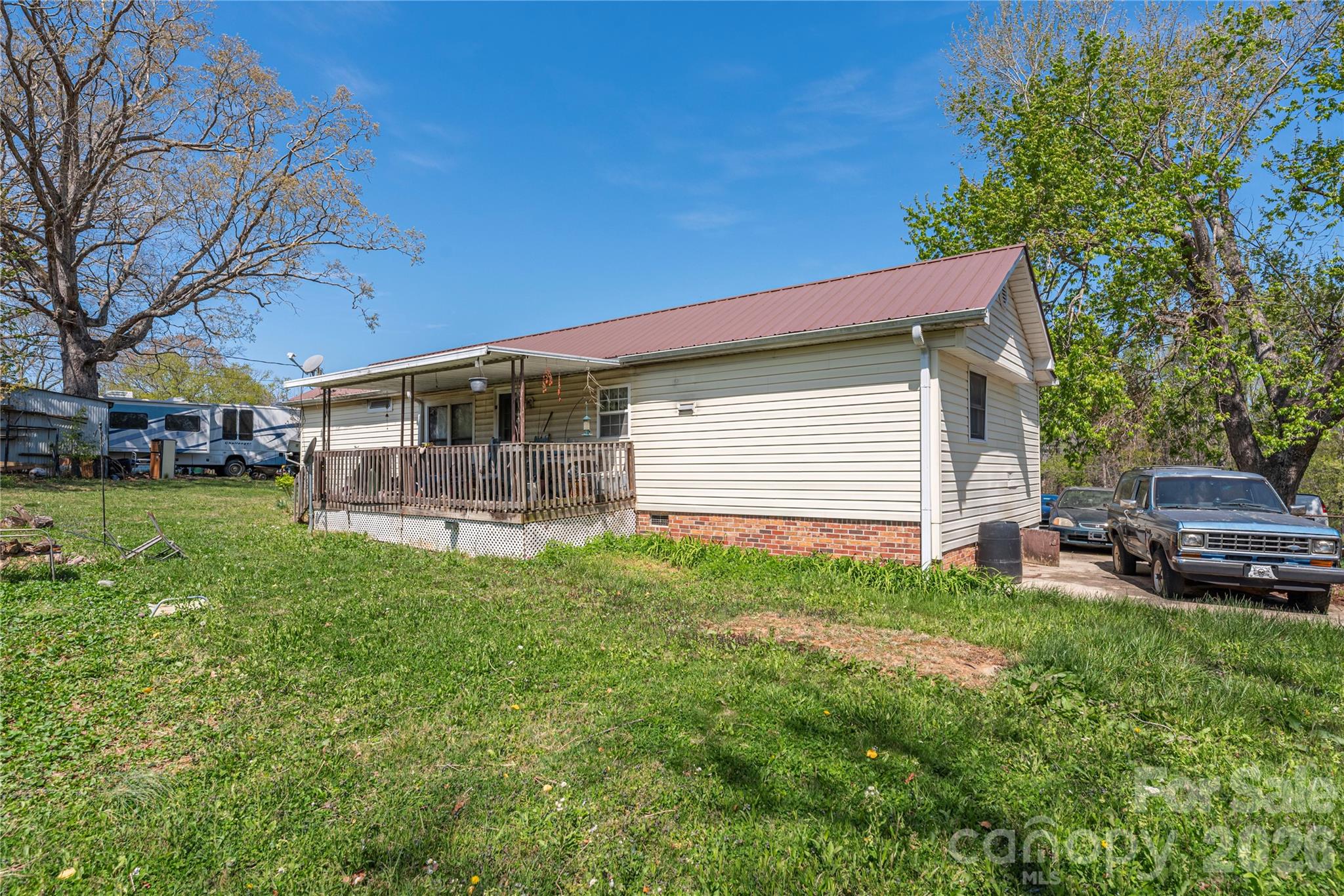 11 E Porter Road Property Photo 7