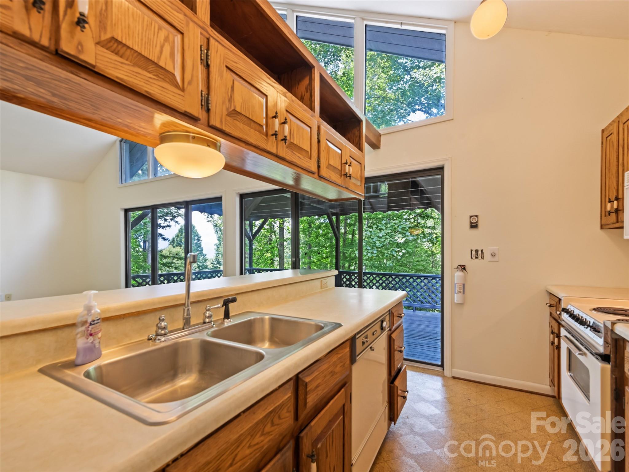 80 Merrie Way Property Photo 20